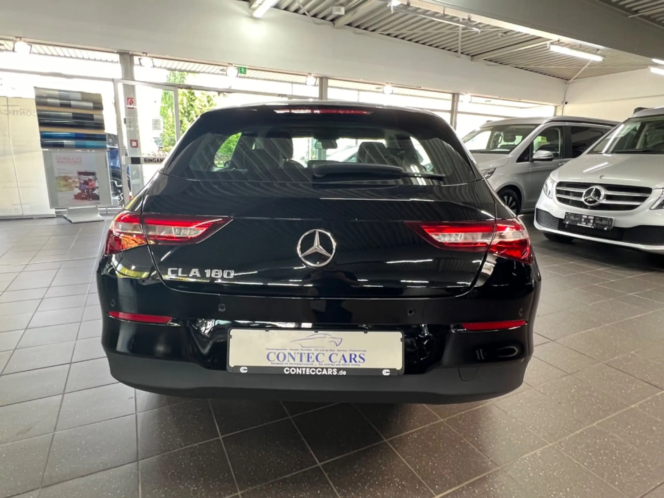 Mercedes-Benz - CLA 180