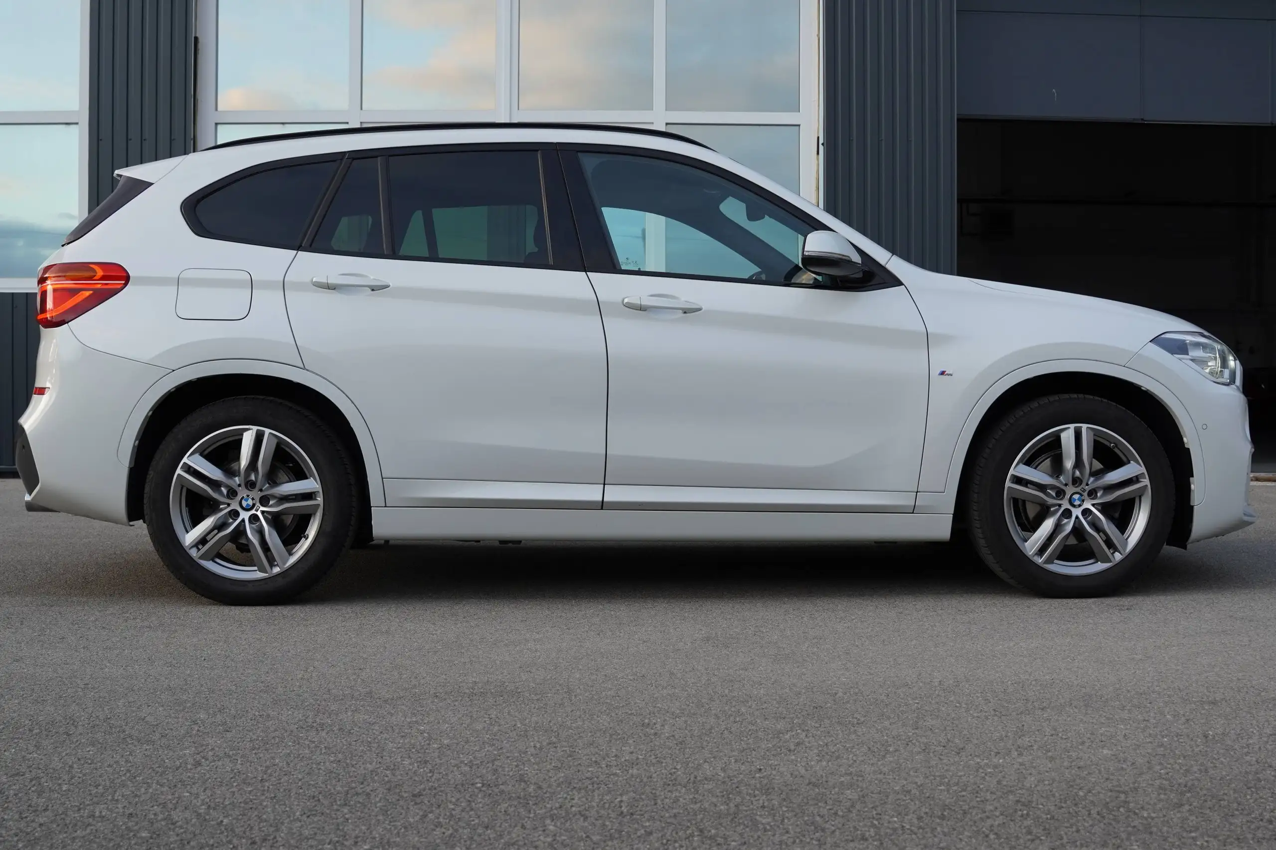 BMW - X1