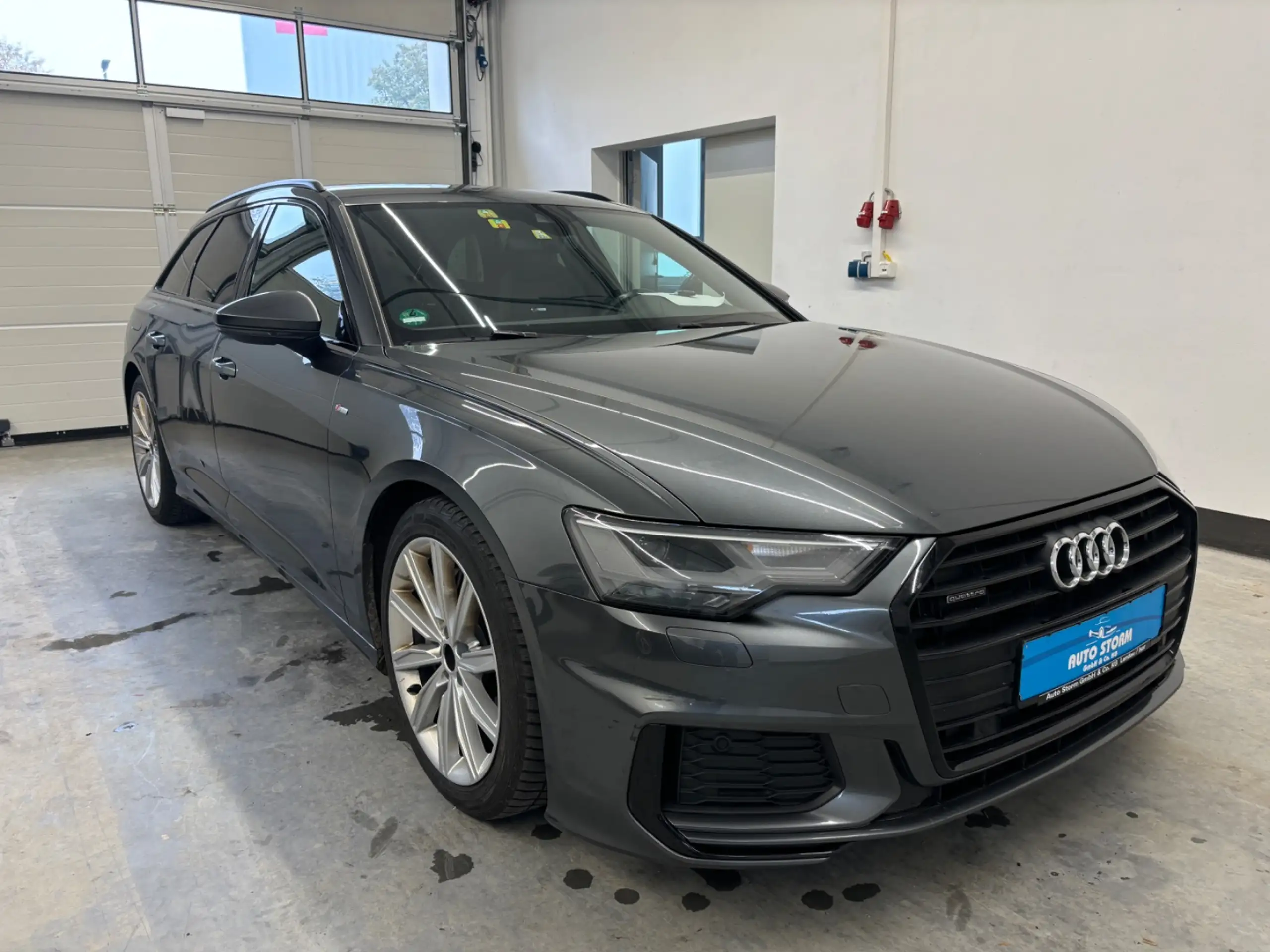 Audi - A6