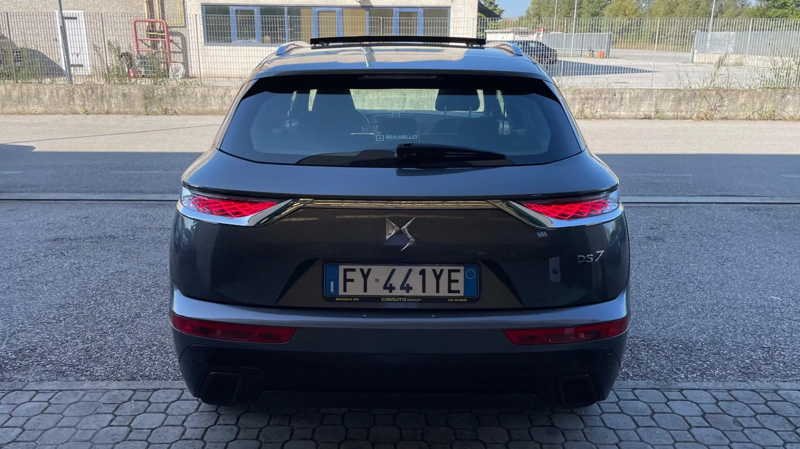 DS Automobiles - DS 7 Crossback