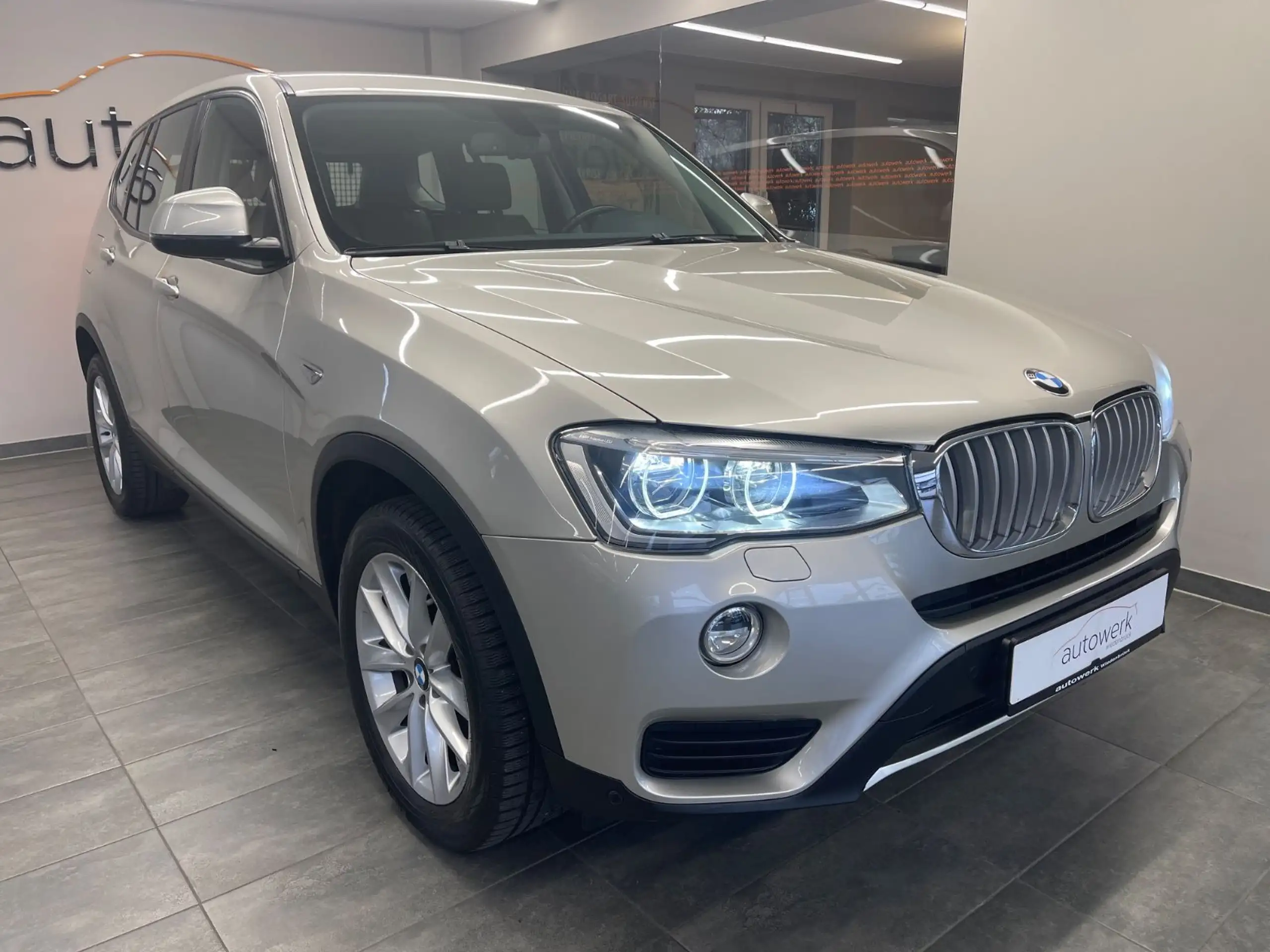 BMW - X3