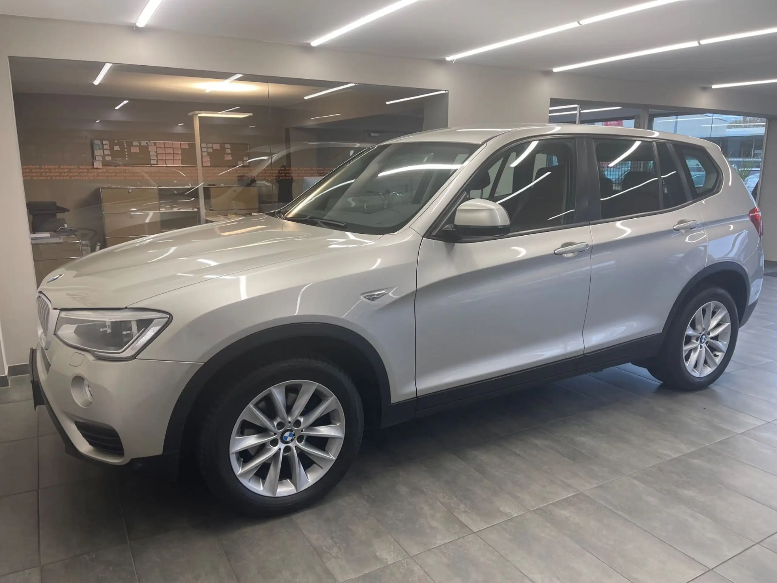 BMW - X3