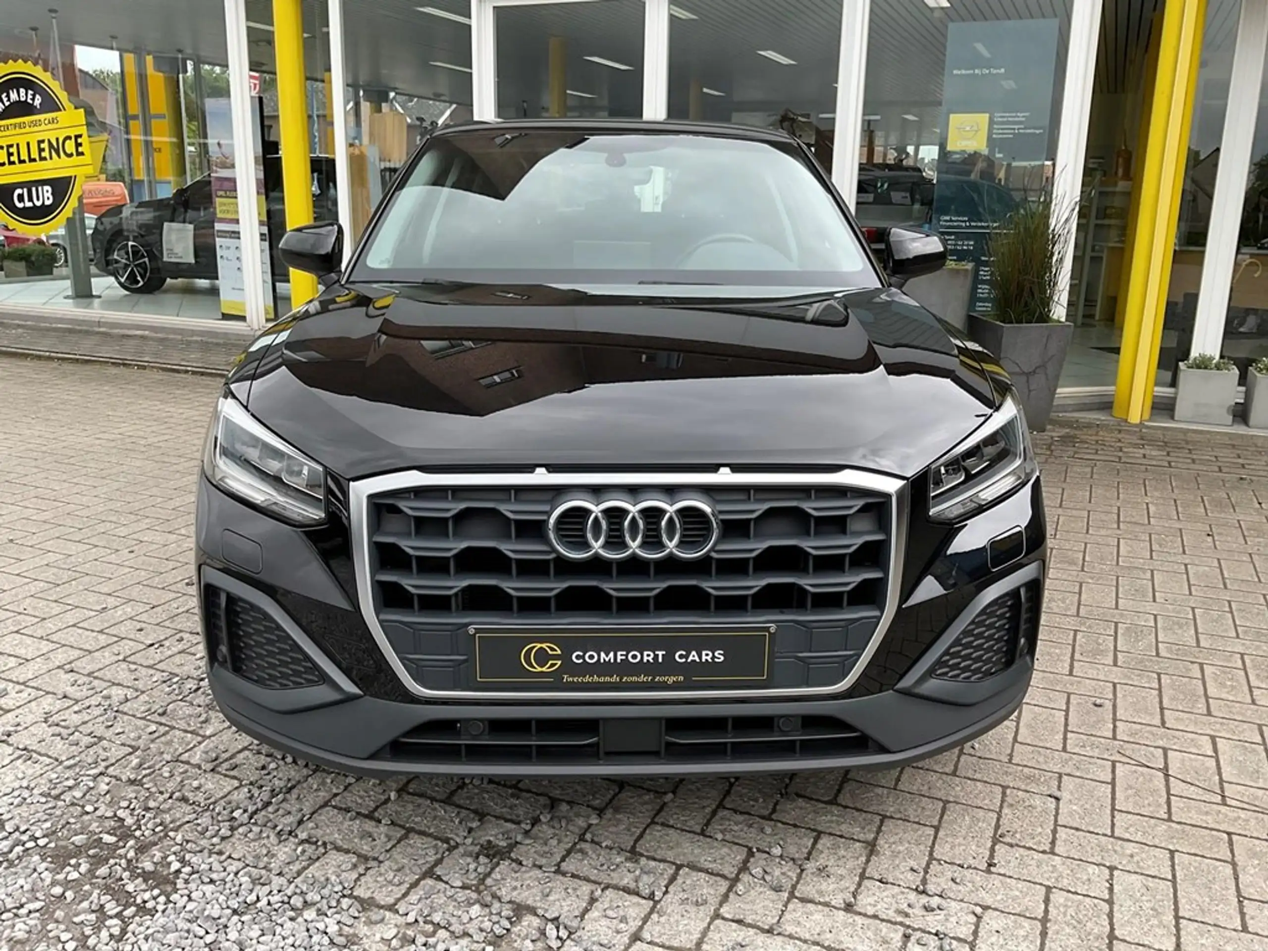 Audi - Q2