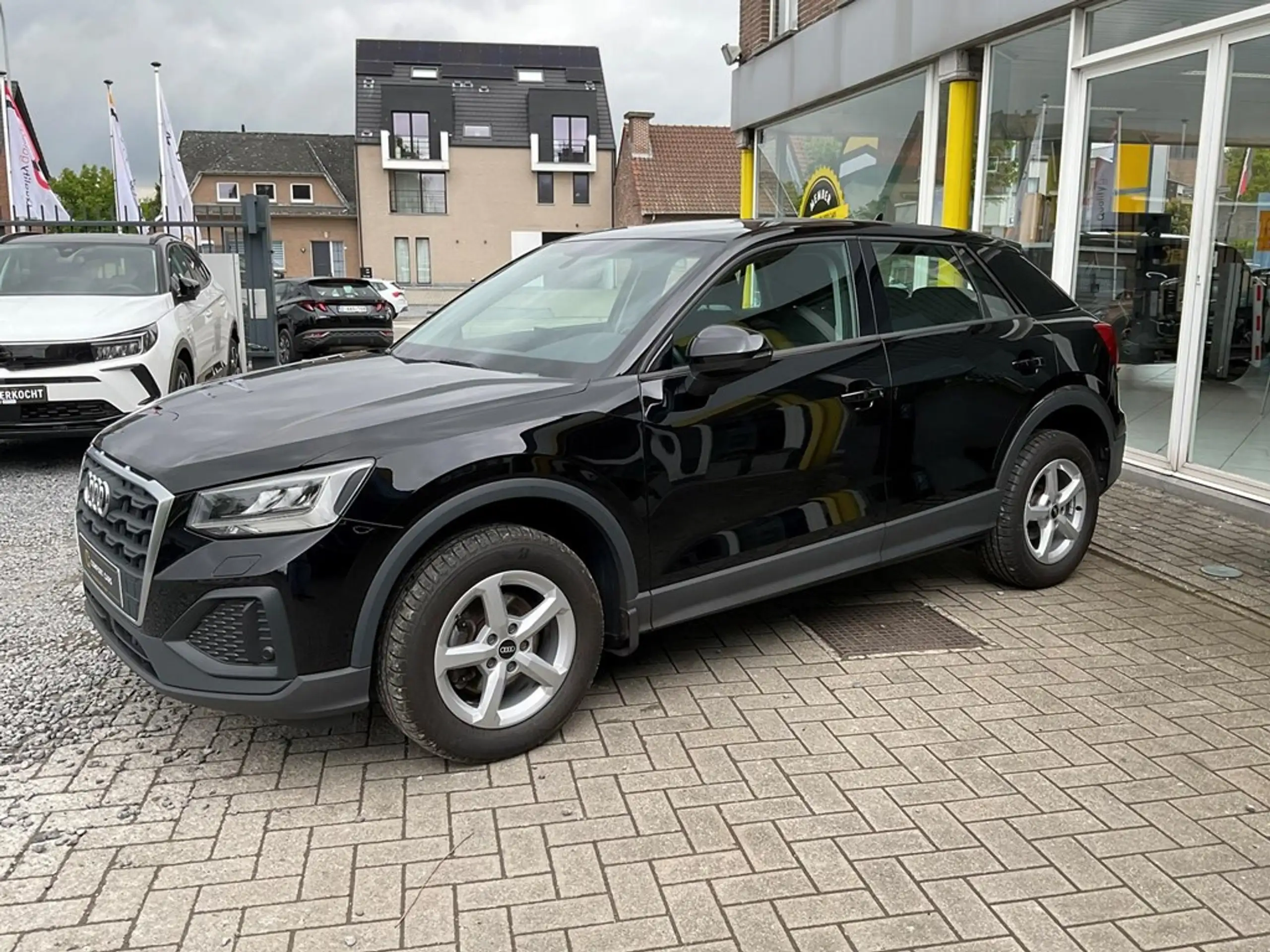 Audi - Q2