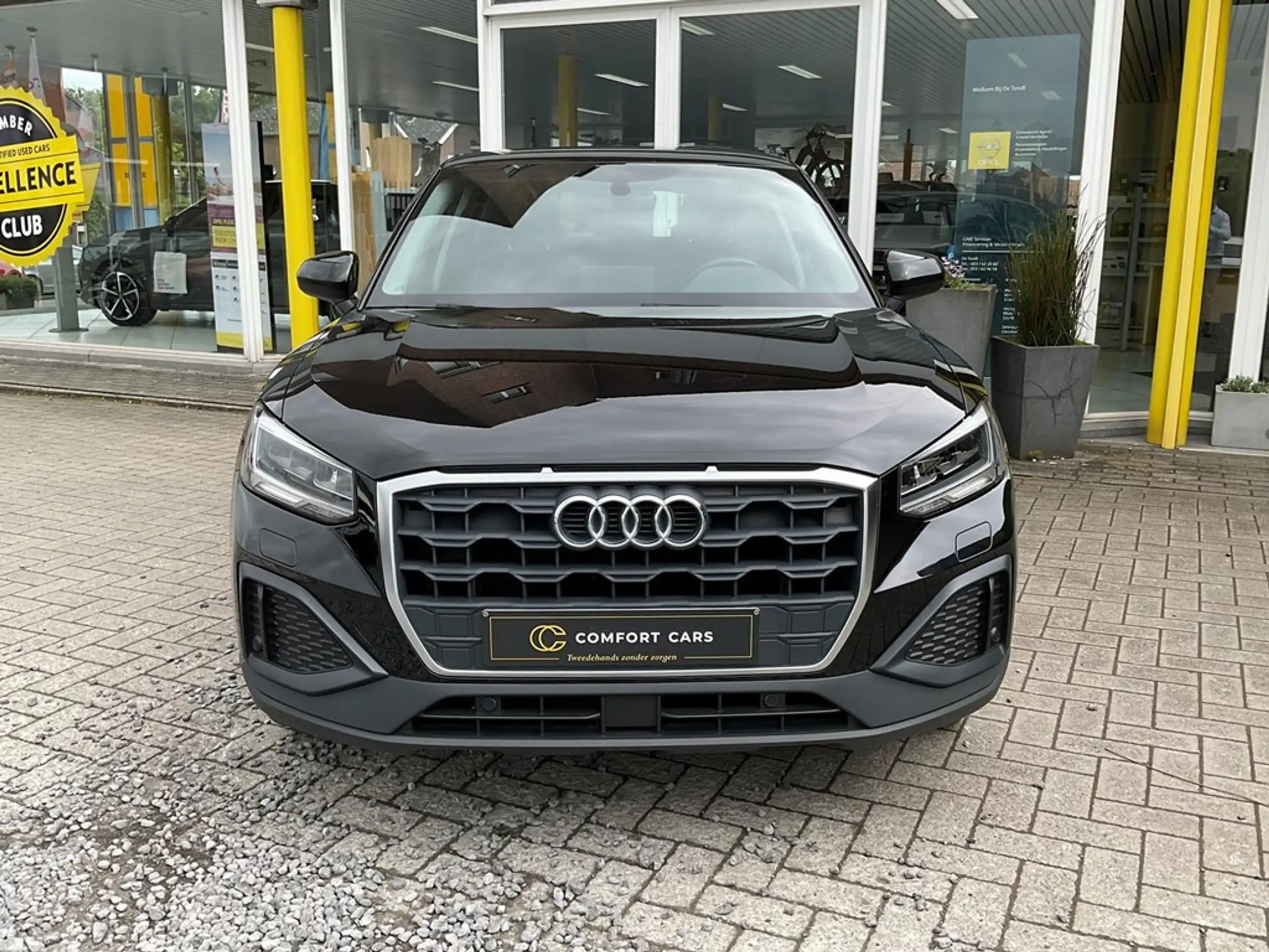 Audi - Q2