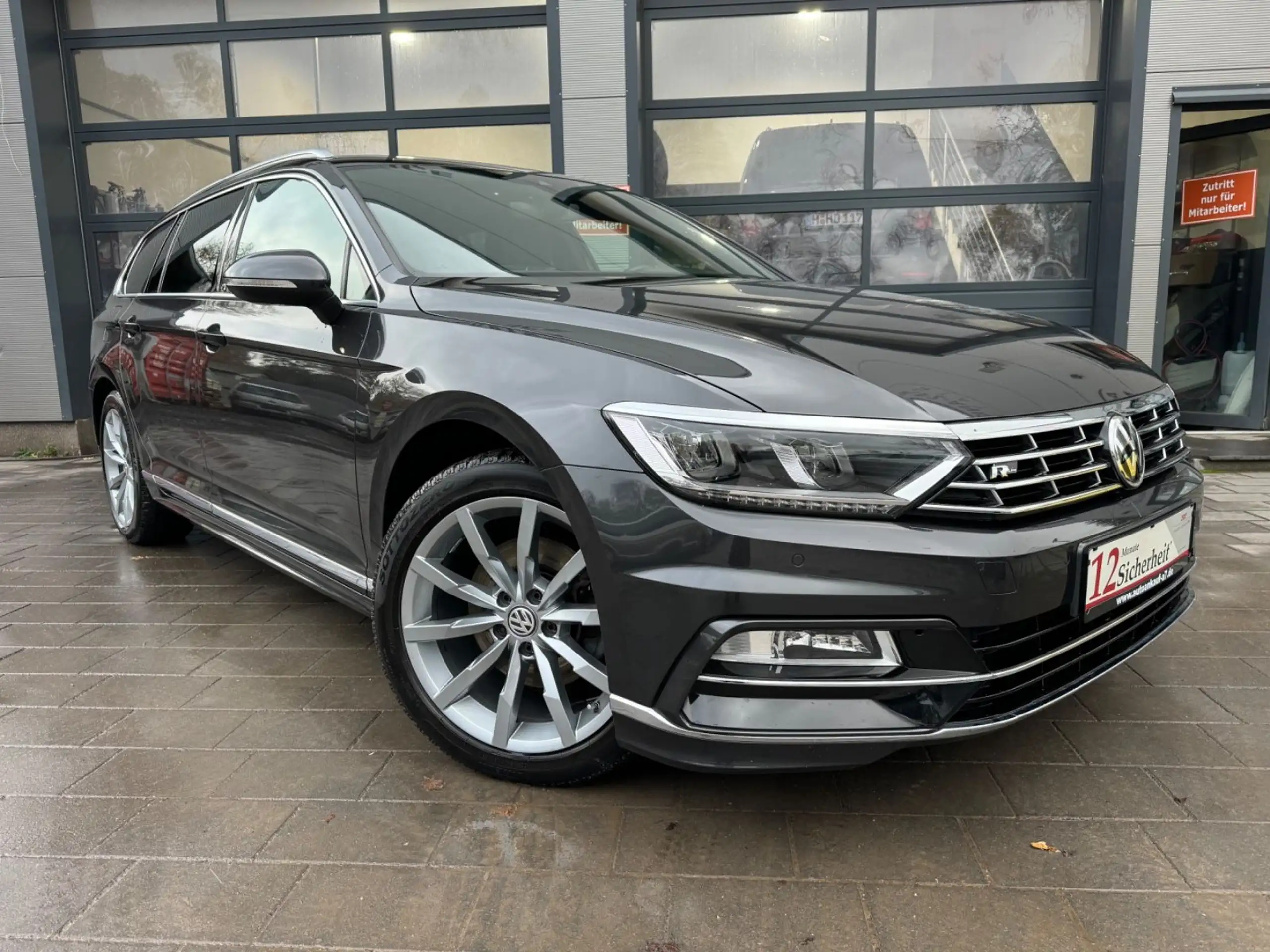 Volkswagen - Passat Variant