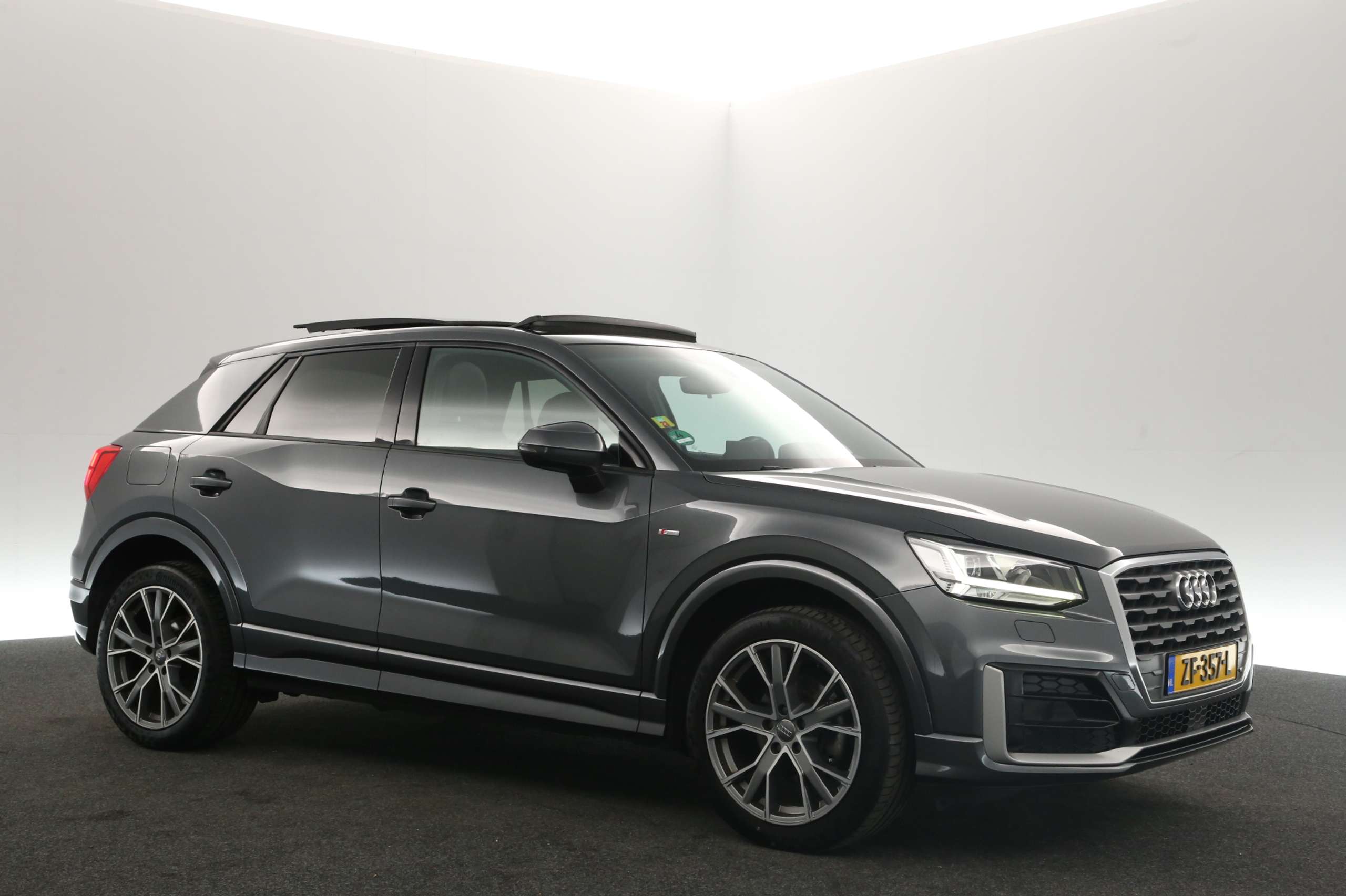 Audi - Q2