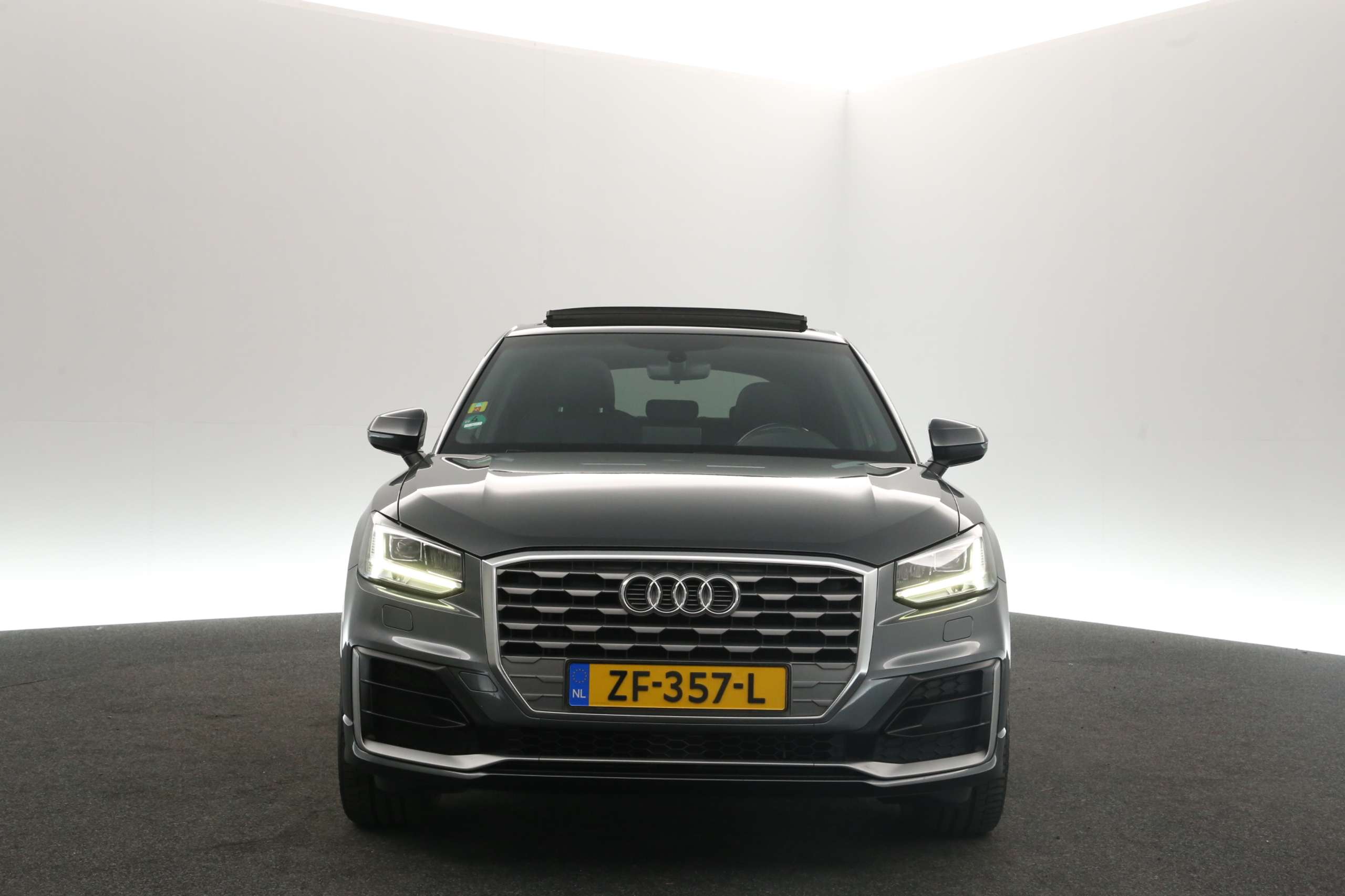 Audi - Q2