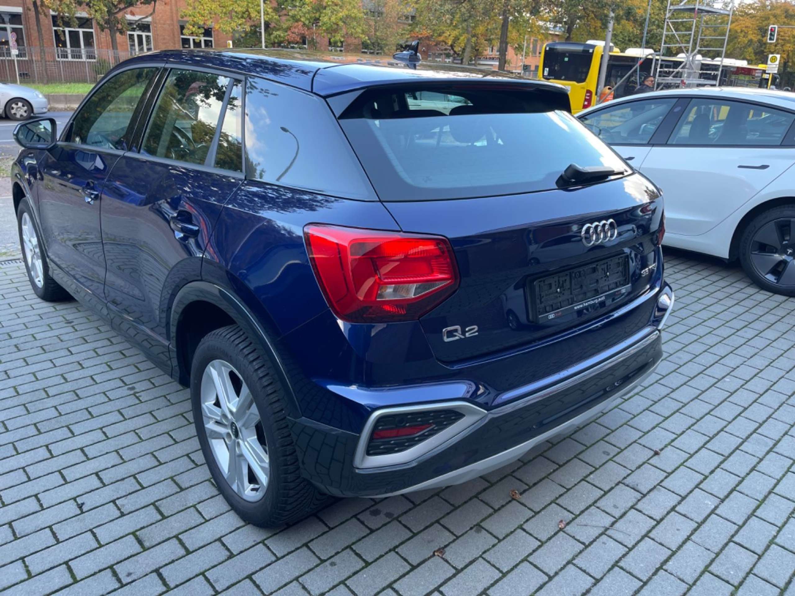 Audi - Q2