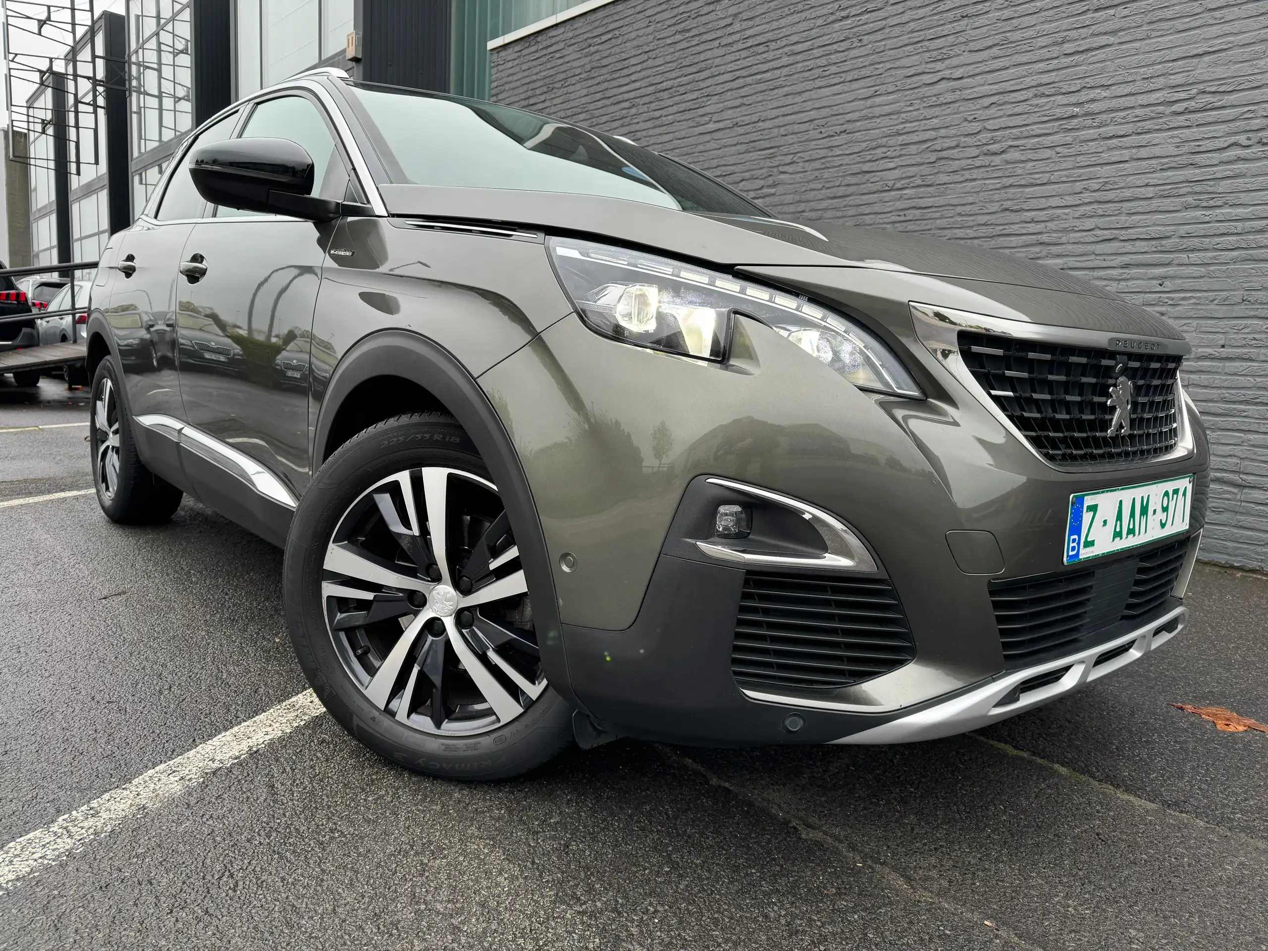 Peugeot - 3008