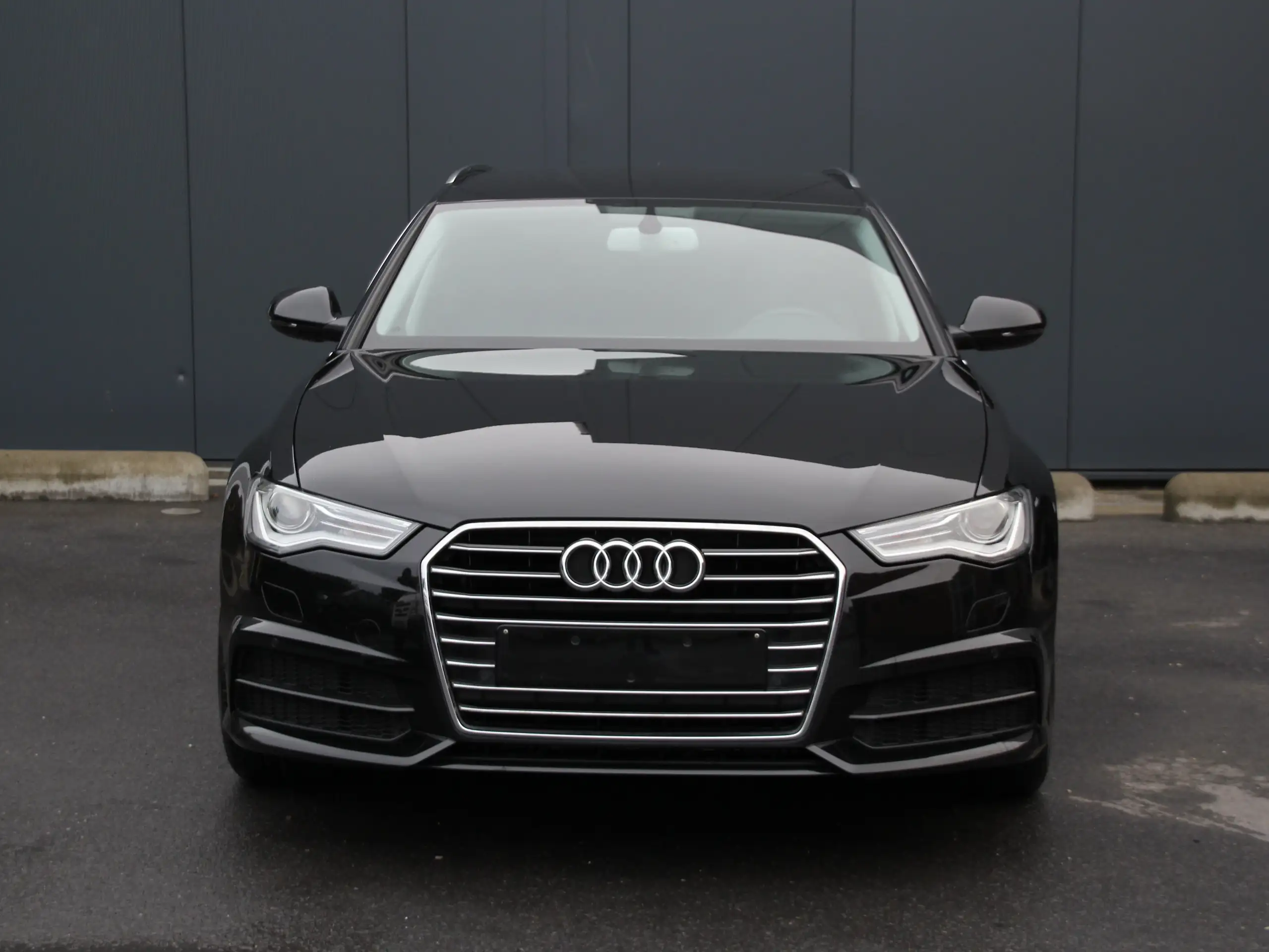 Audi - A6