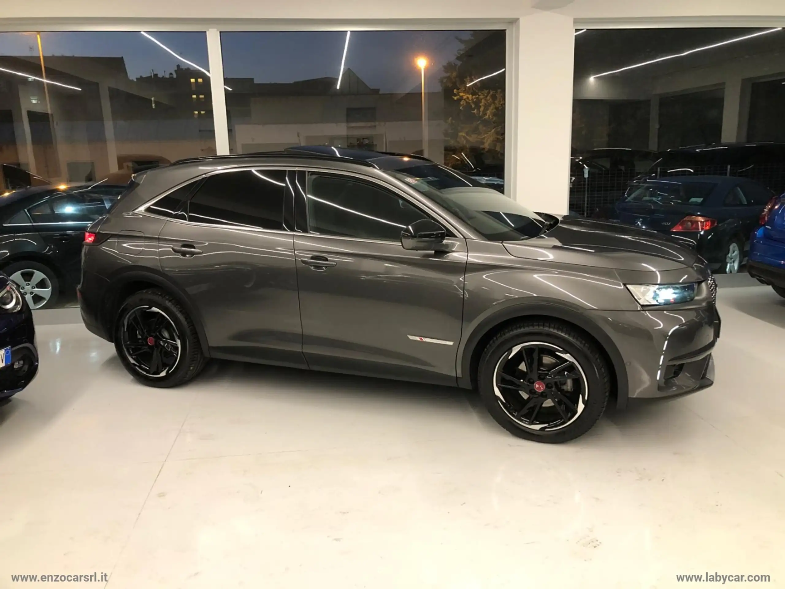 DS Automobiles - DS 7 Crossback