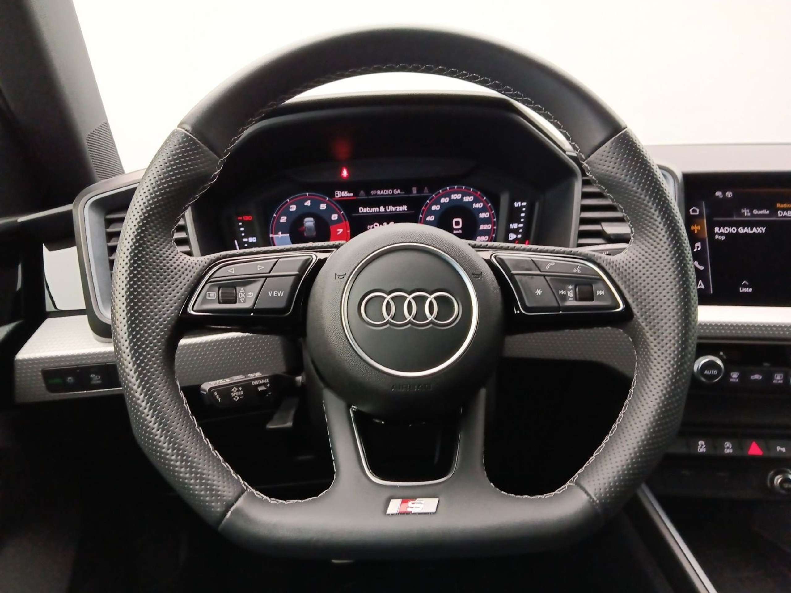 Audi - A1