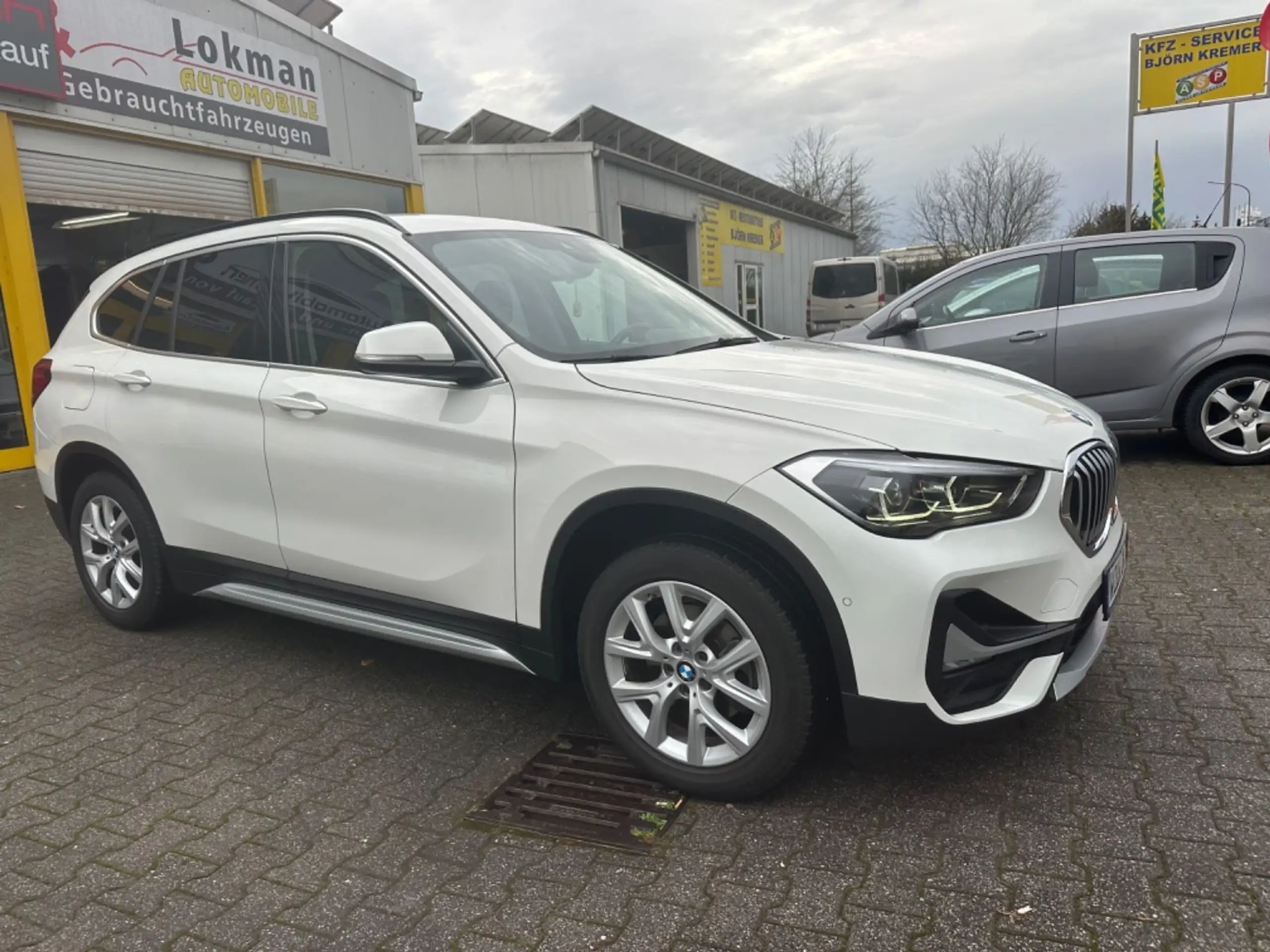 BMW - X1