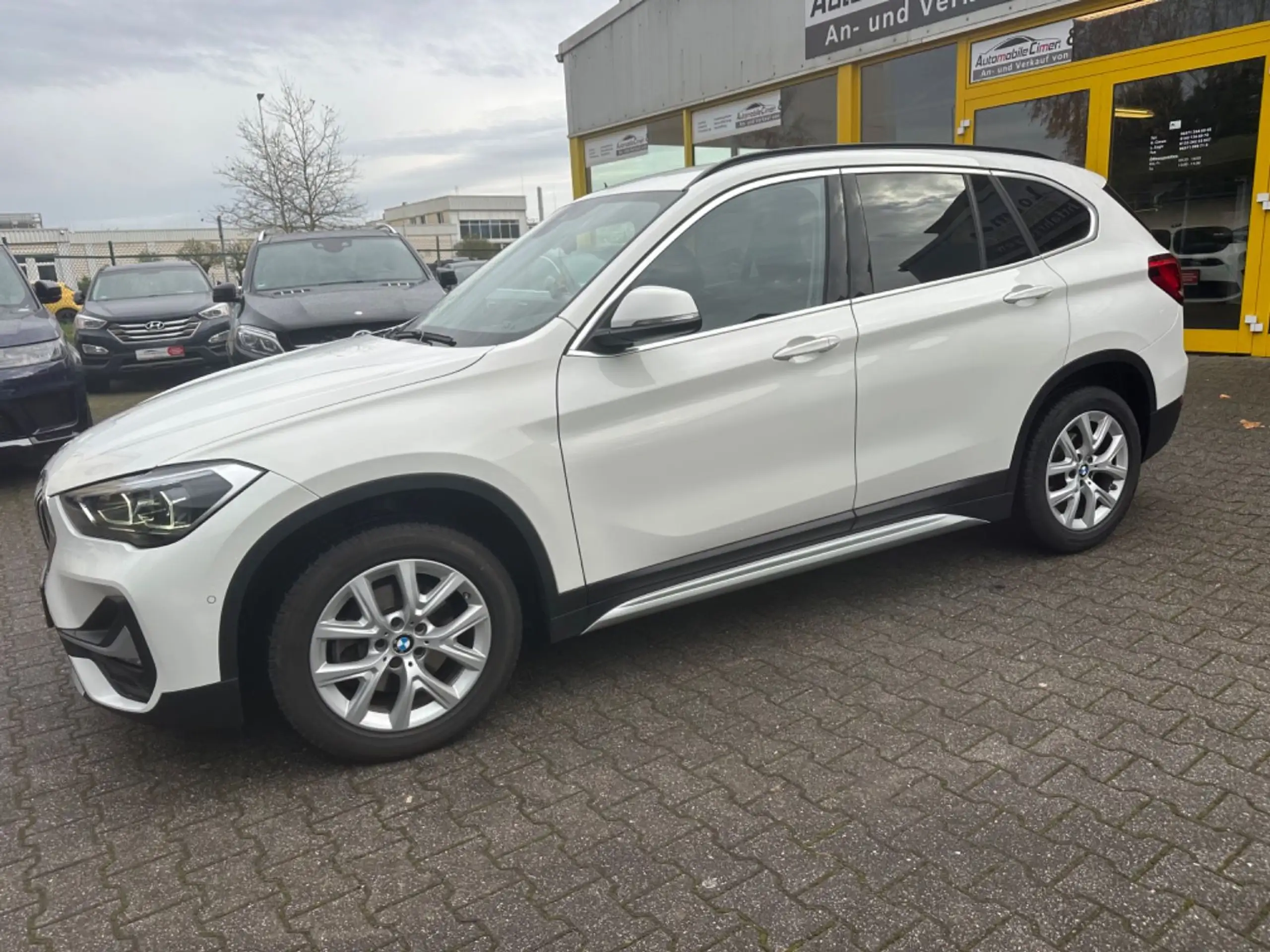 BMW - X1