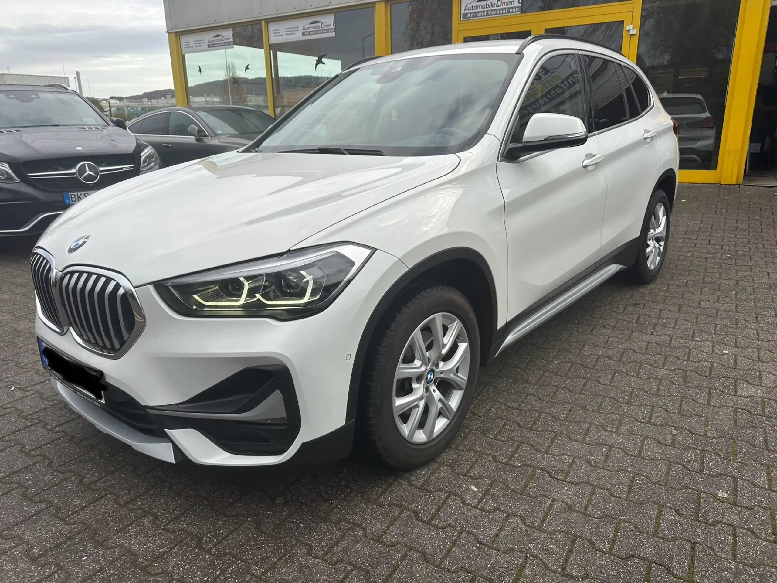 BMW - X1