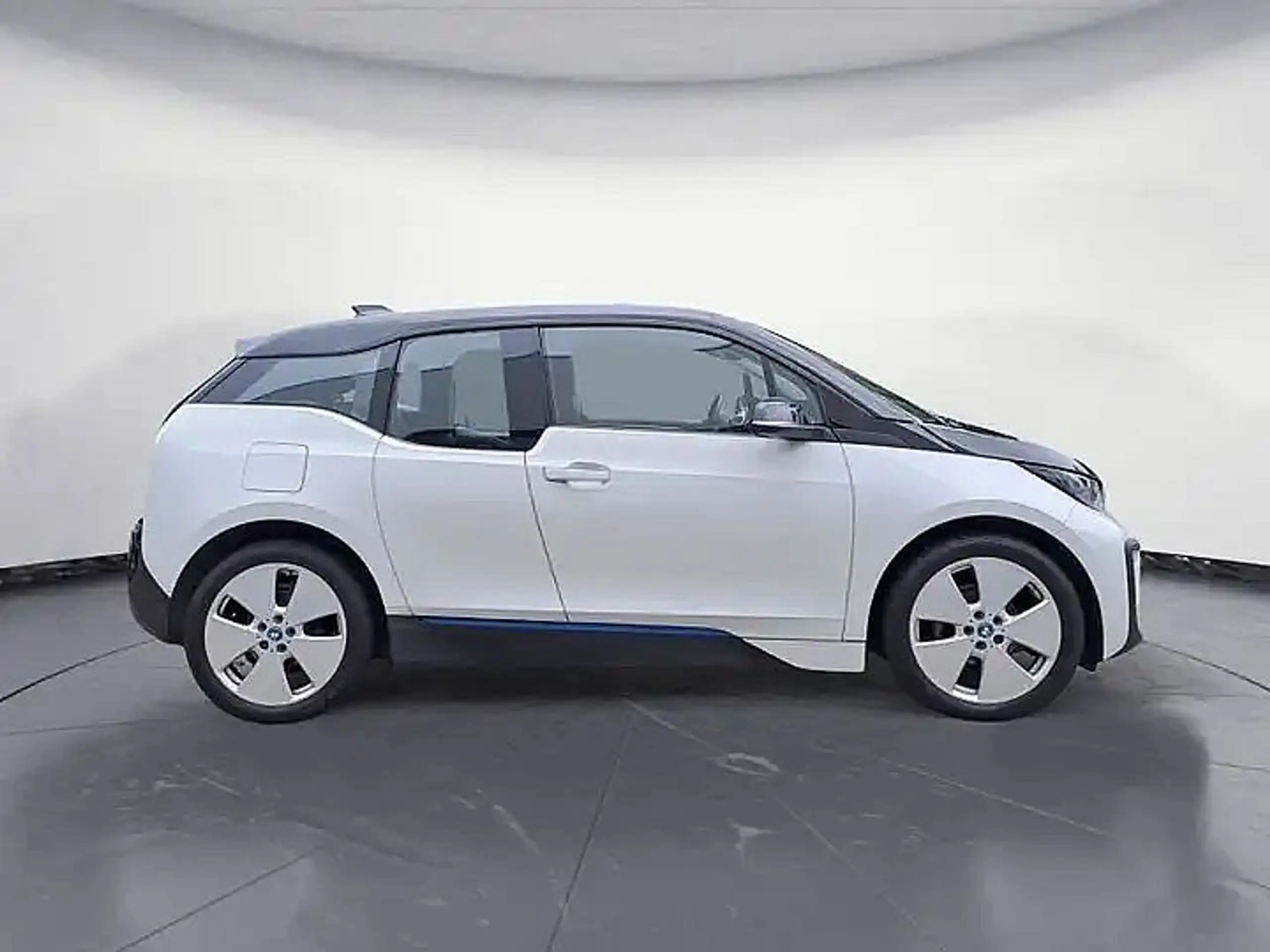 BMW - i3