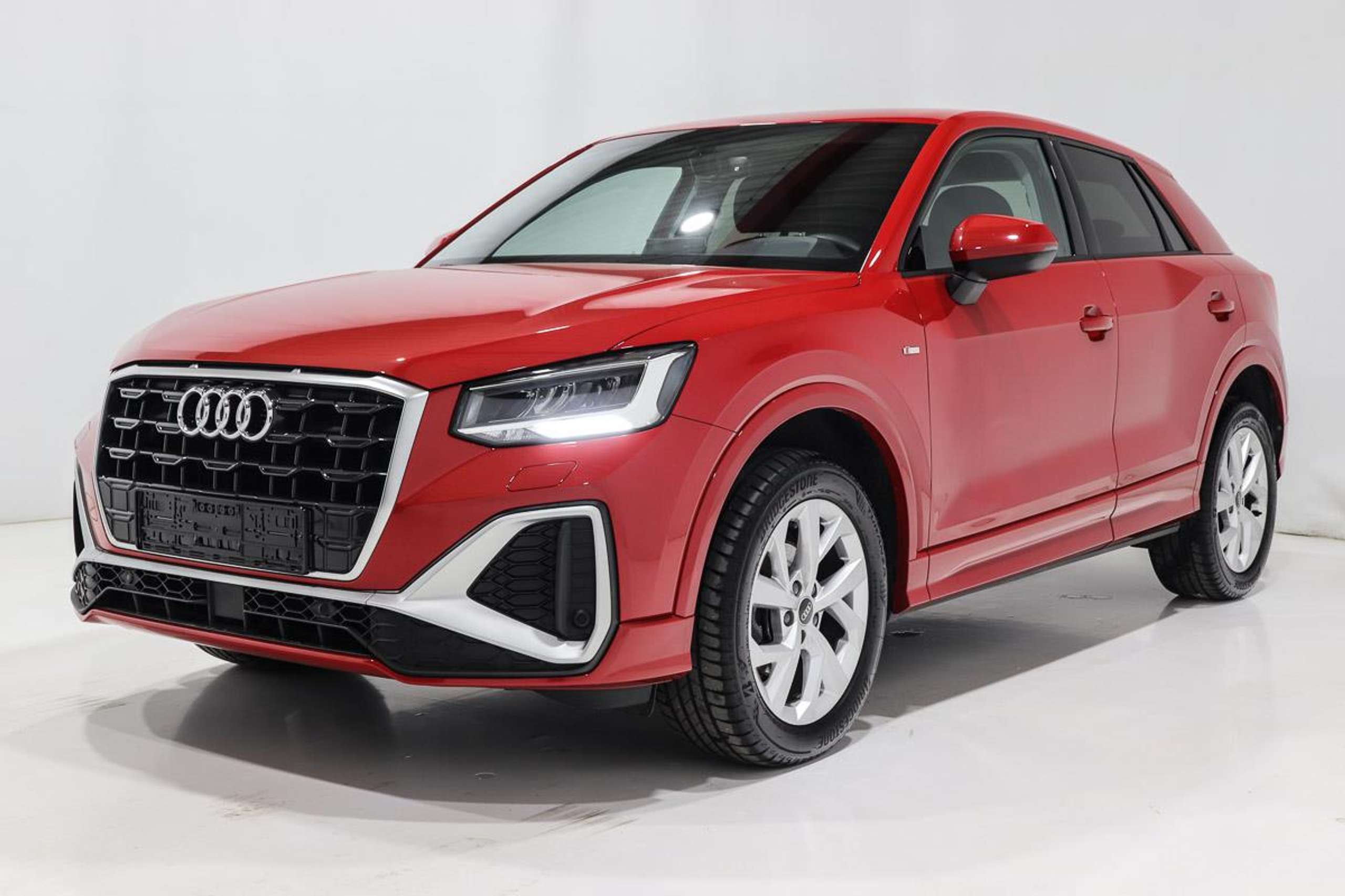 Audi - Q2