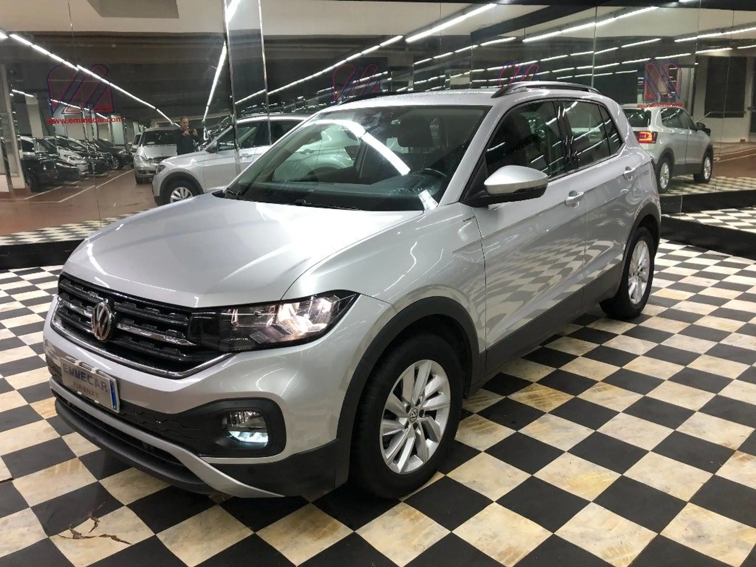 Volkswagen - T-Cross