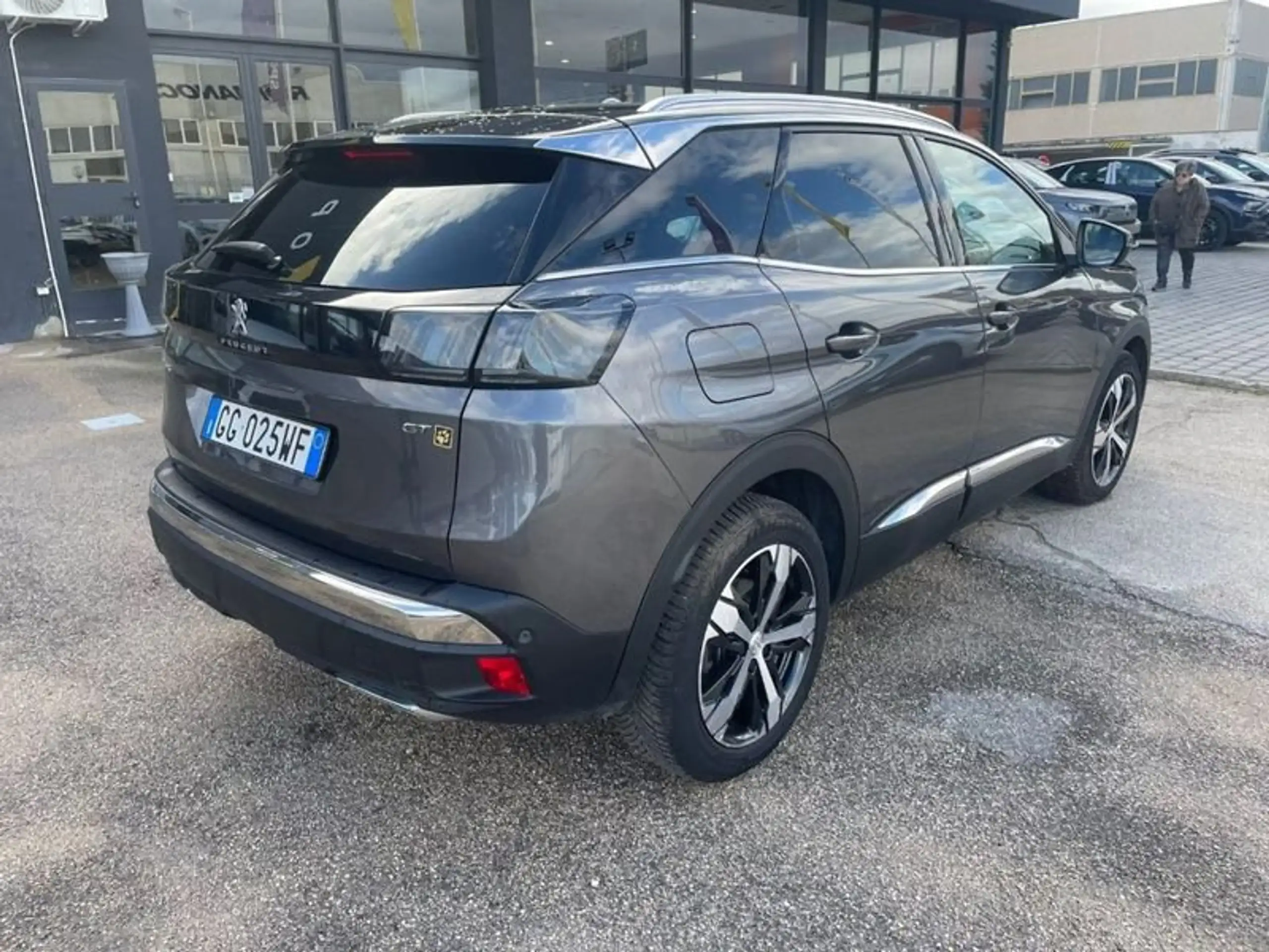 Peugeot - 3008