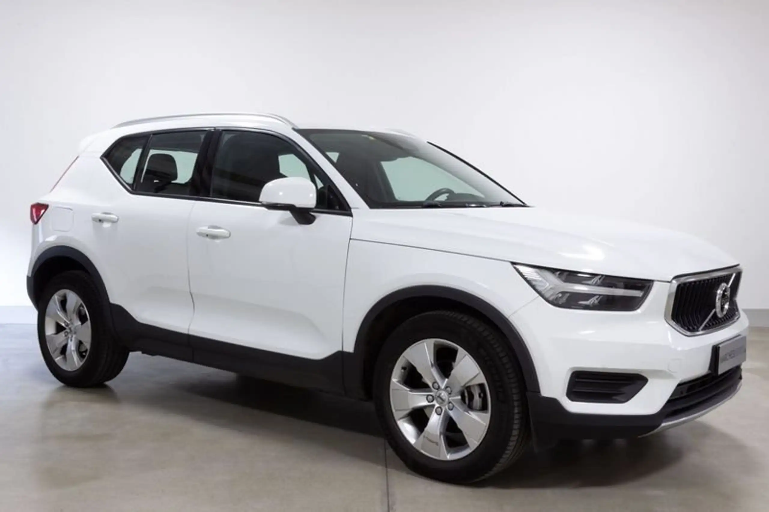 Volvo - XC40