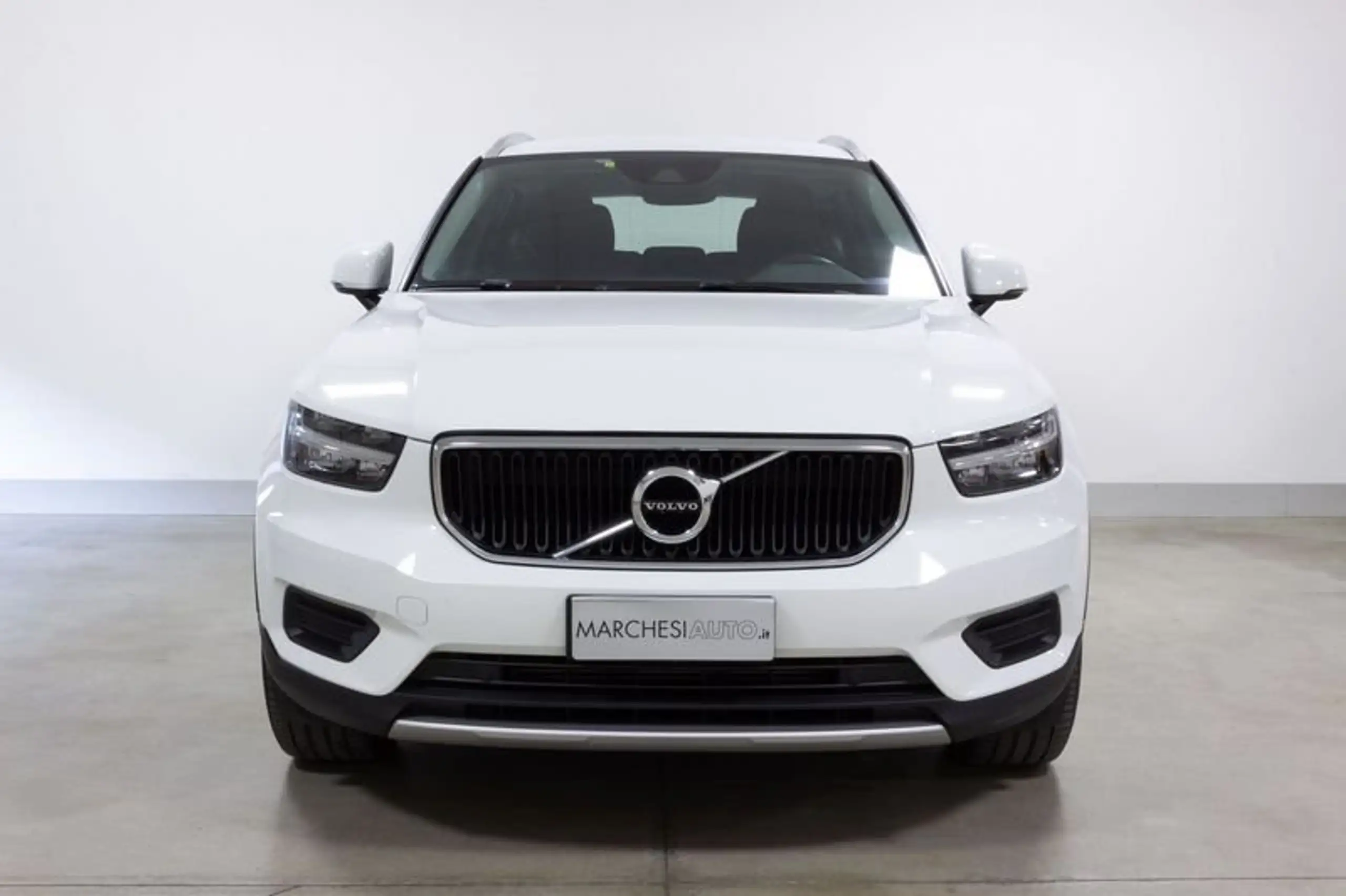 Volvo - XC40