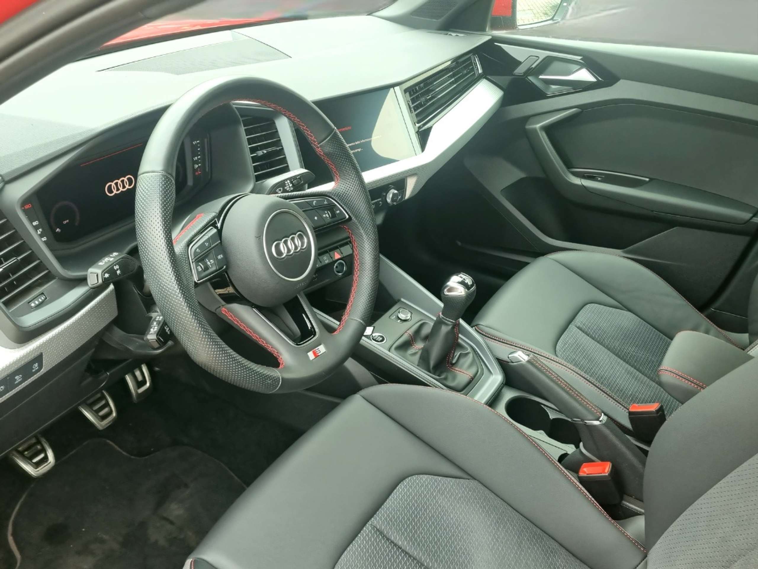 Audi - A1