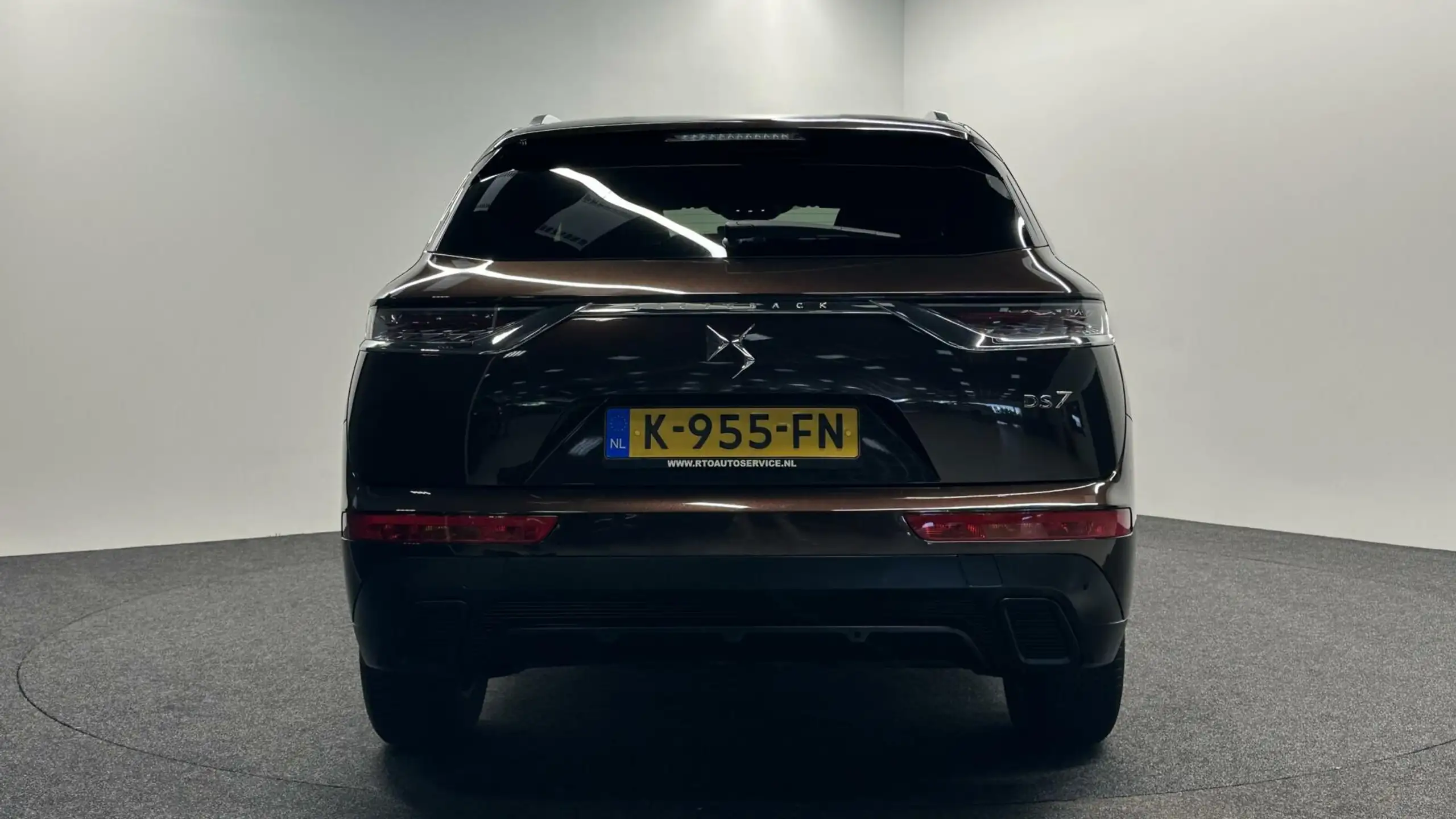 DS Automobiles - DS 7 Crossback