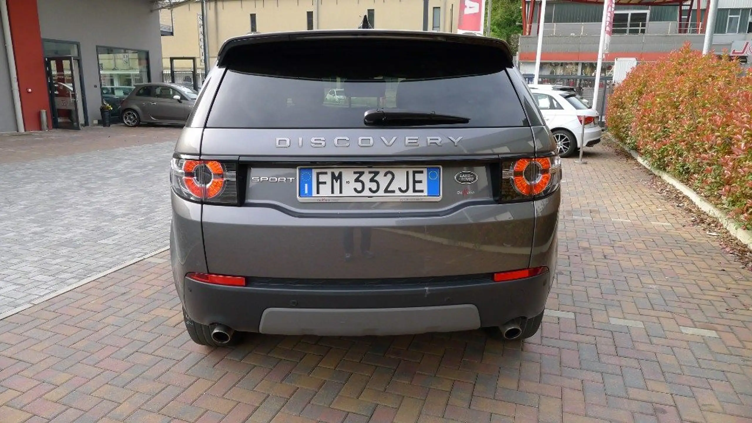 Land Rover - Discovery Sport