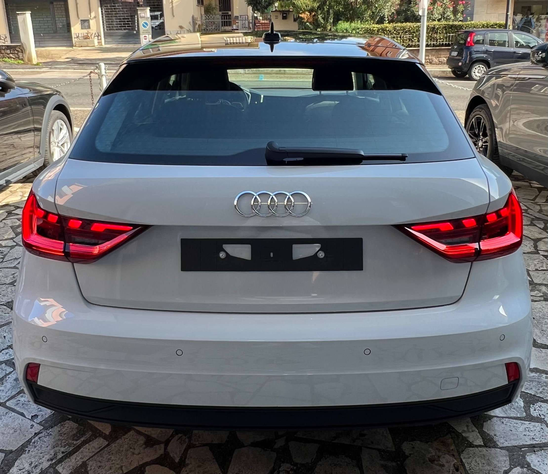 Audi - A1