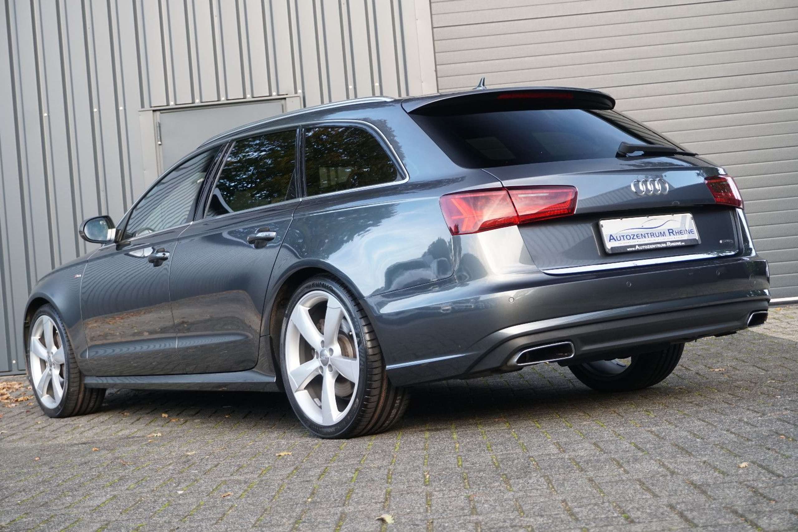 Audi - A6