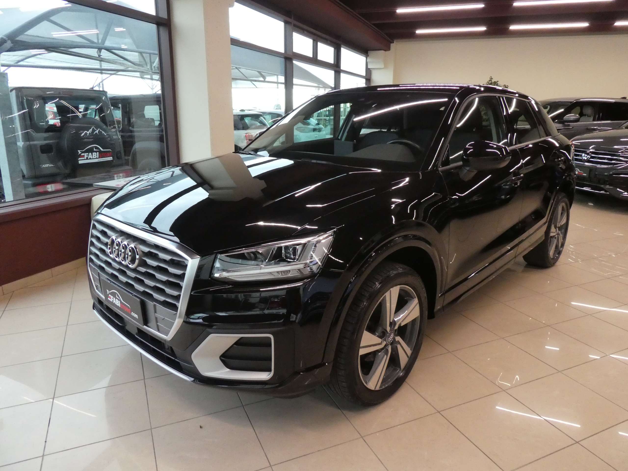 Audi - Q2