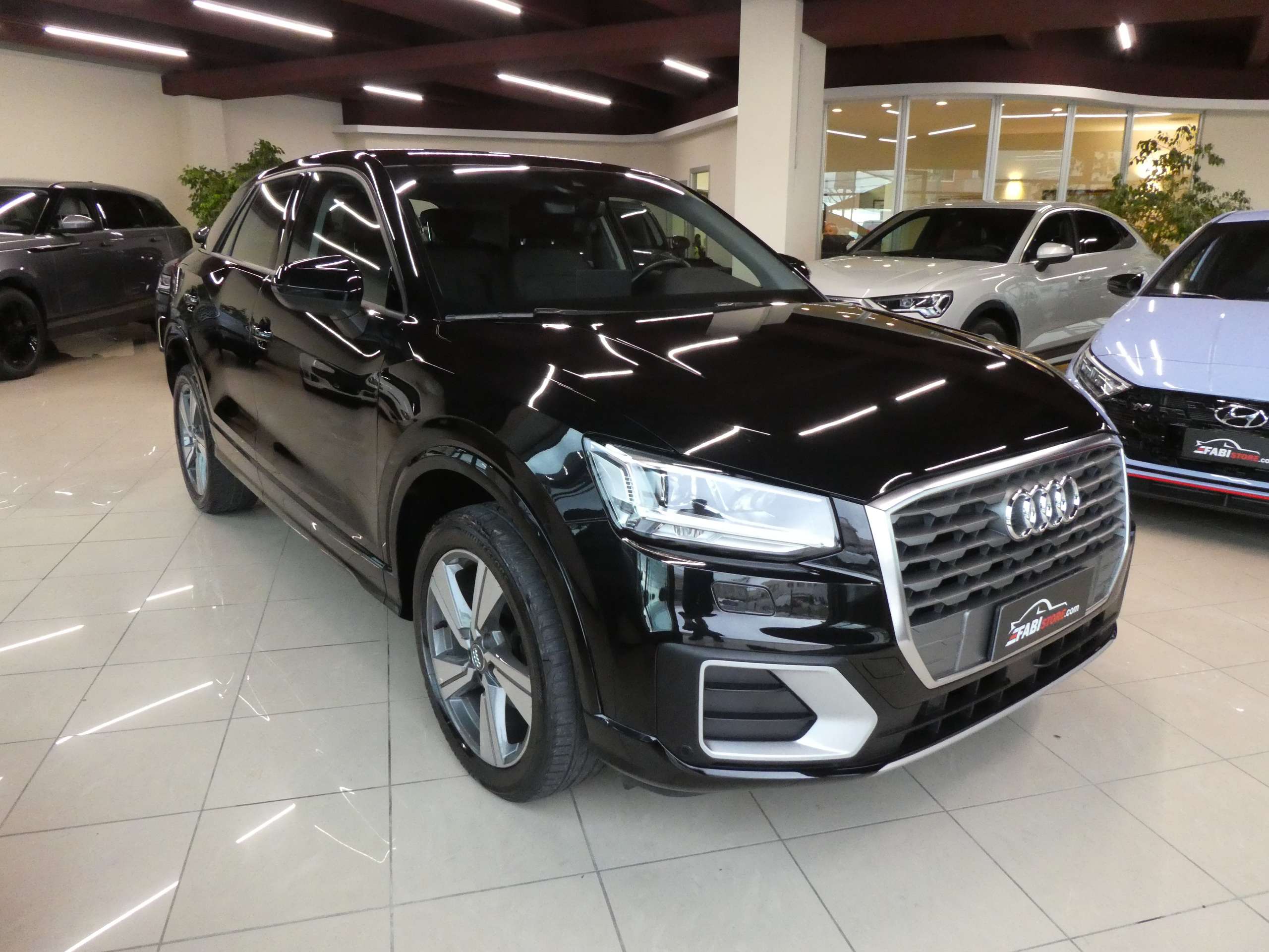 Audi - Q2