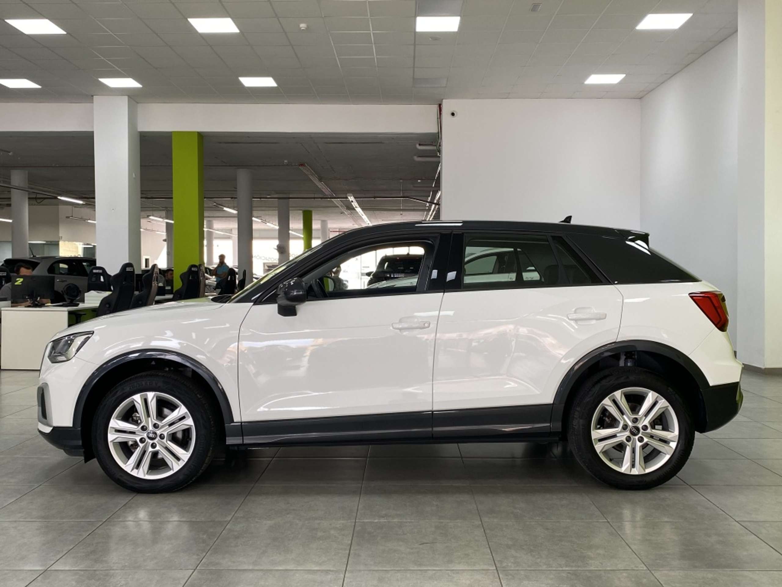 Audi - Q2