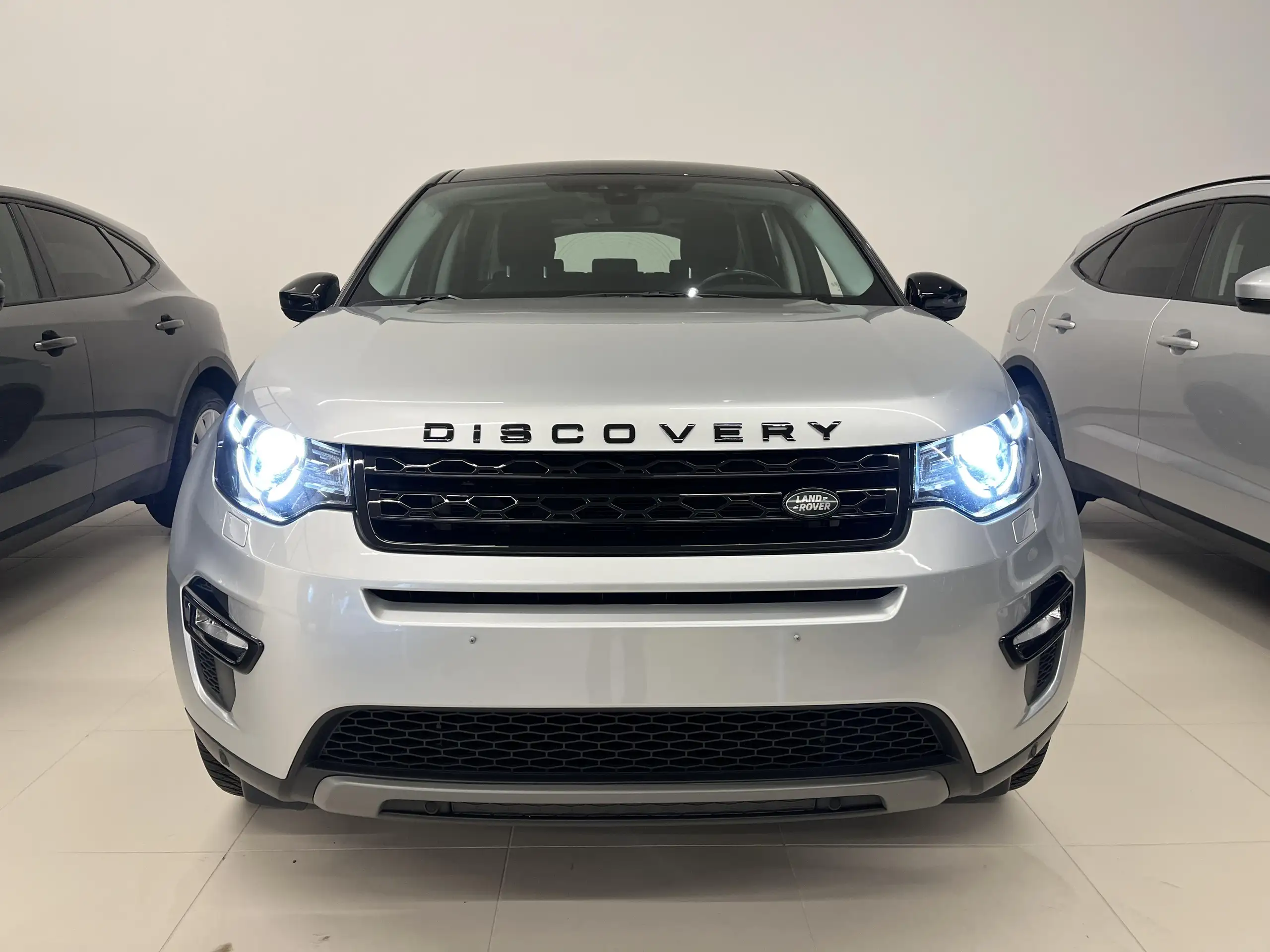 Land Rover - Discovery Sport