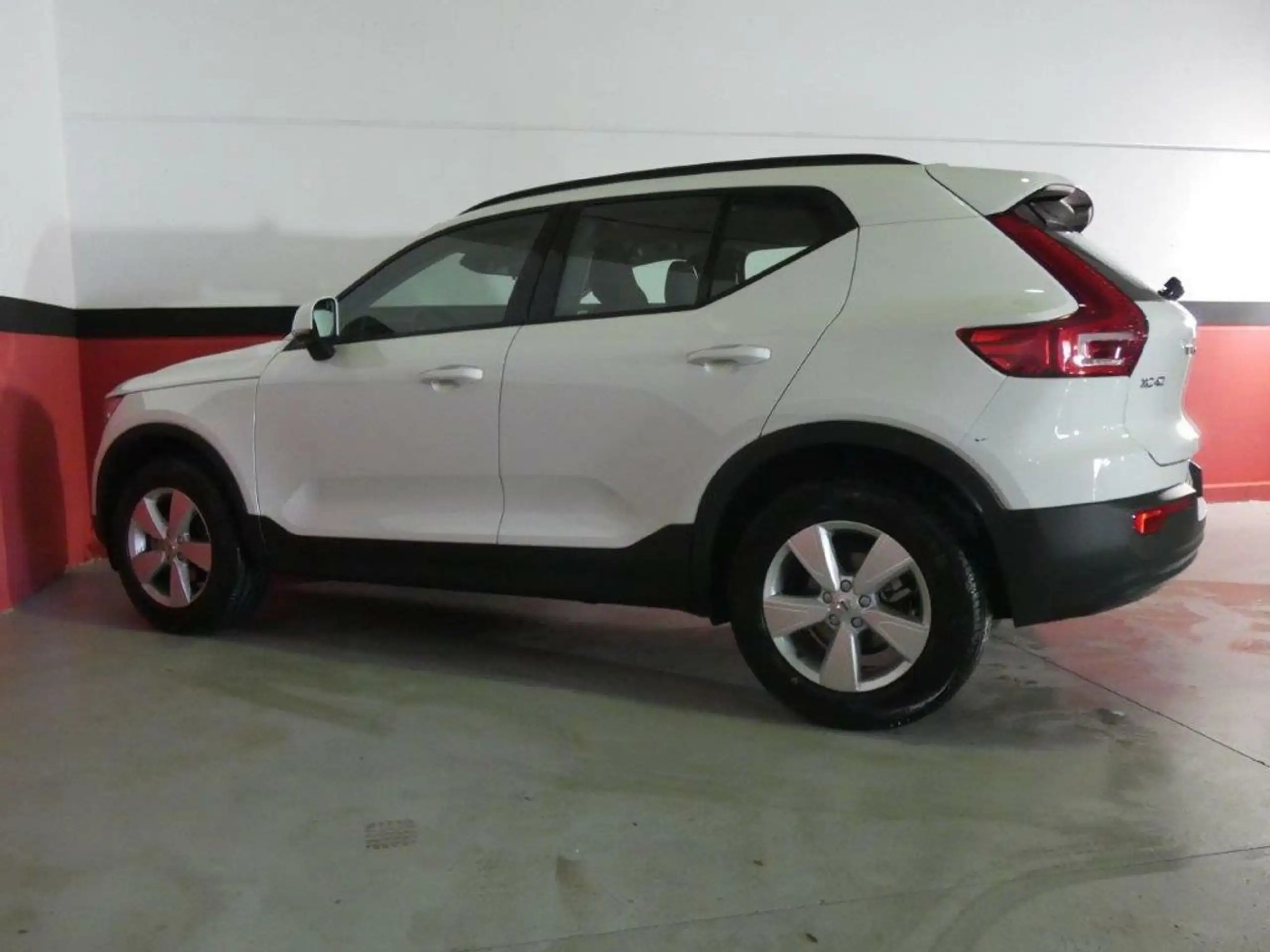 Volvo - XC40