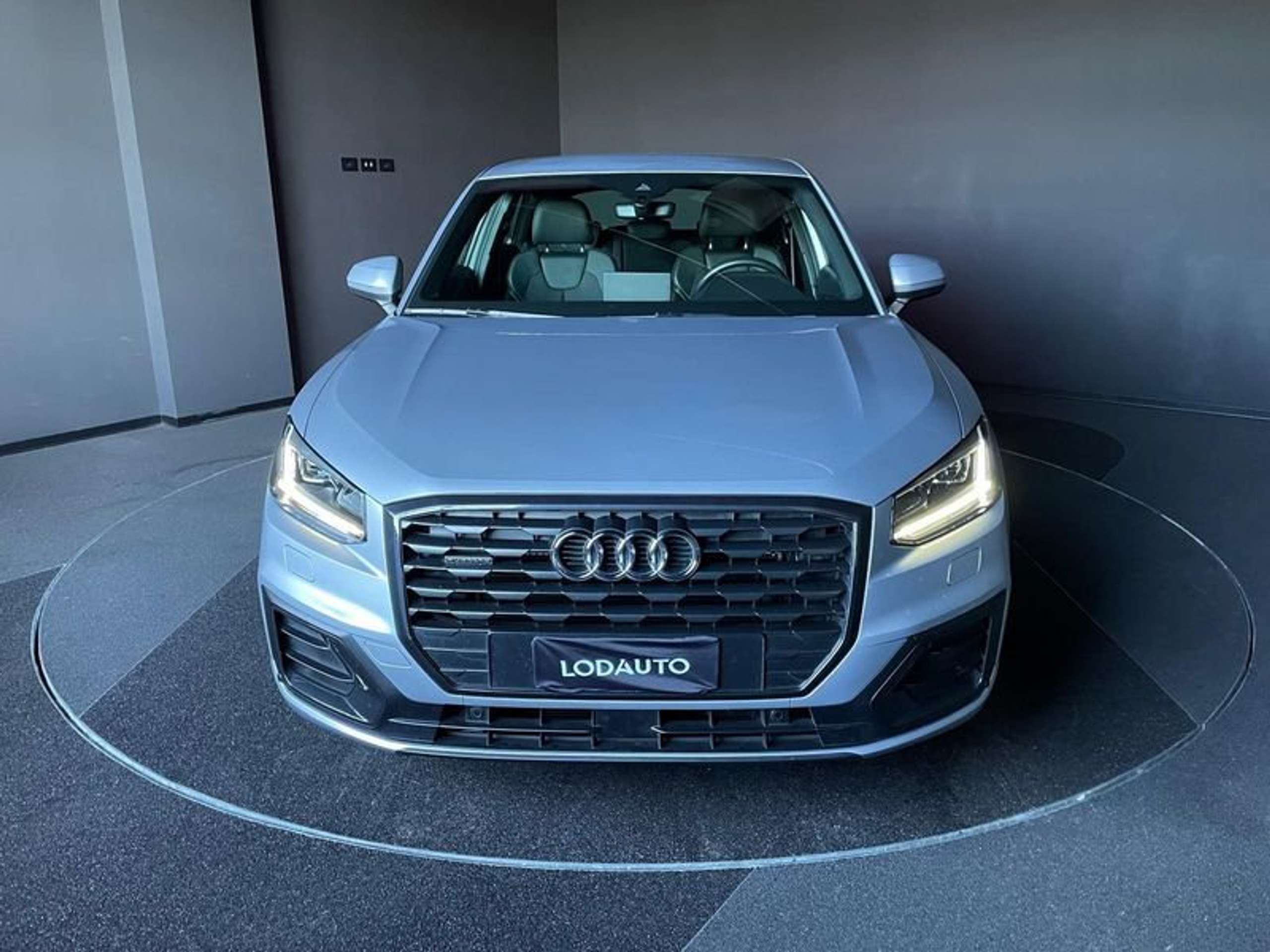 Audi - Q2