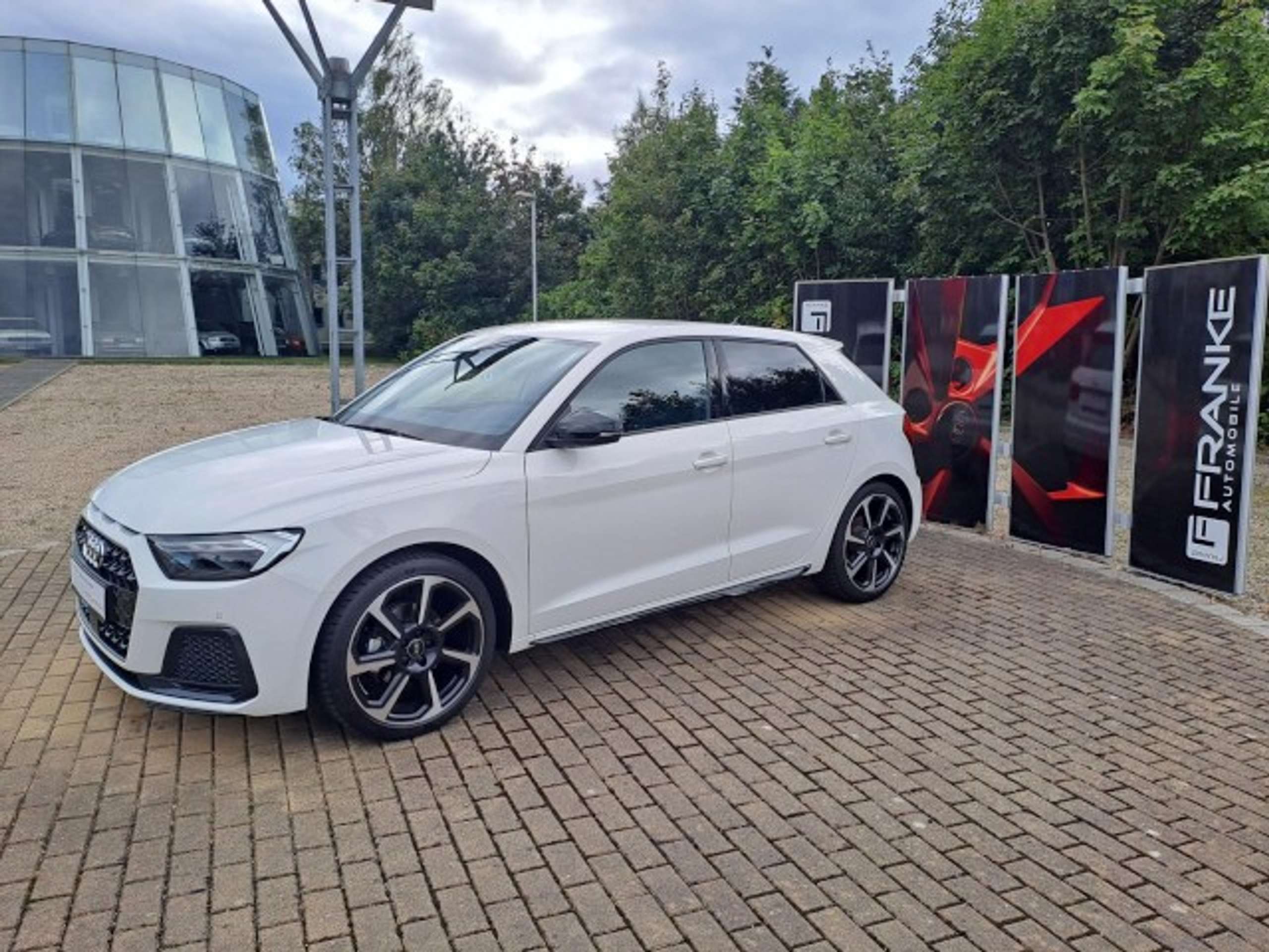 Audi - A1