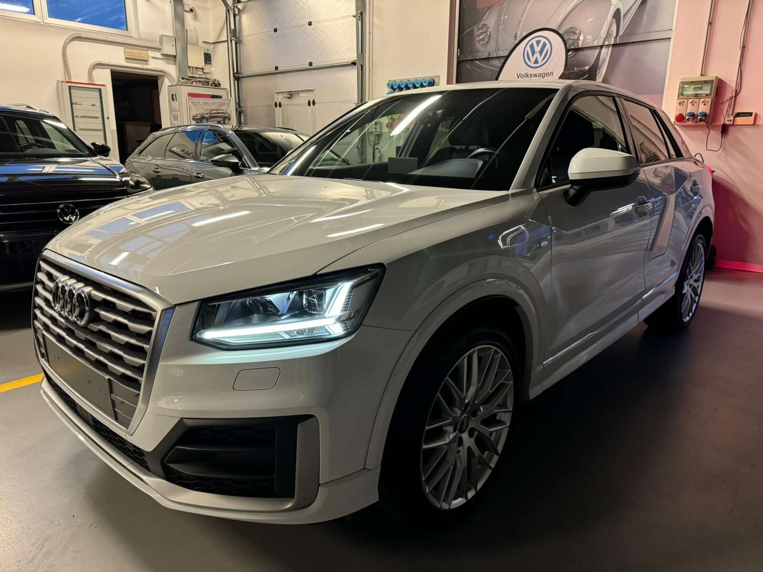 Audi - Q2