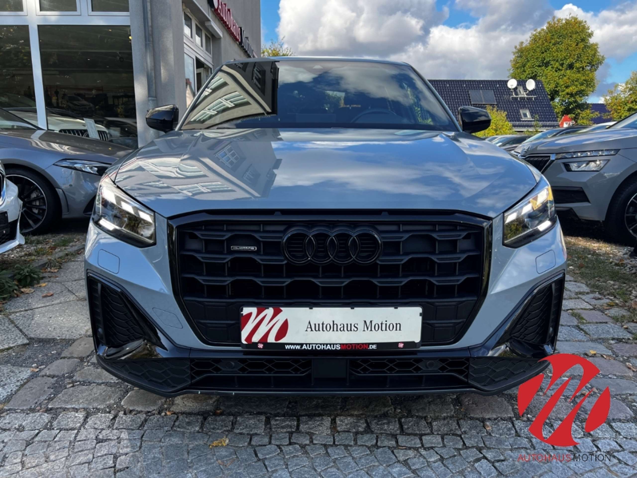 Audi - Q2