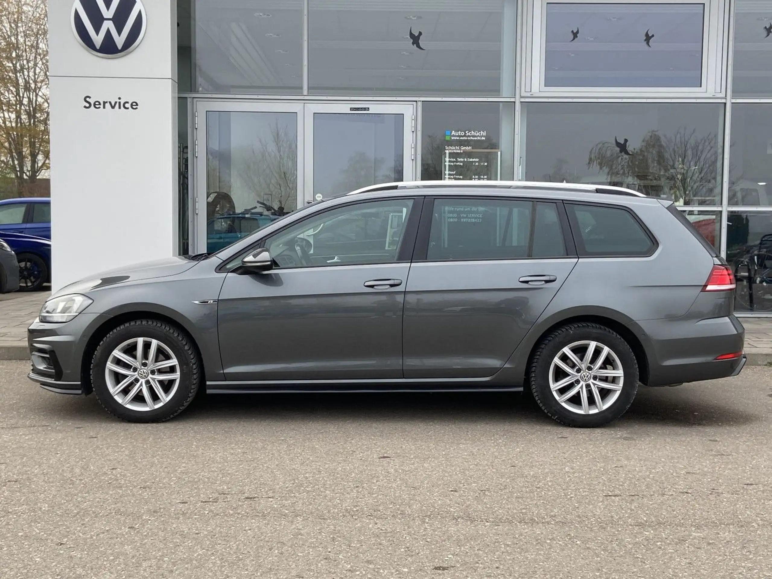 Volkswagen - Golf