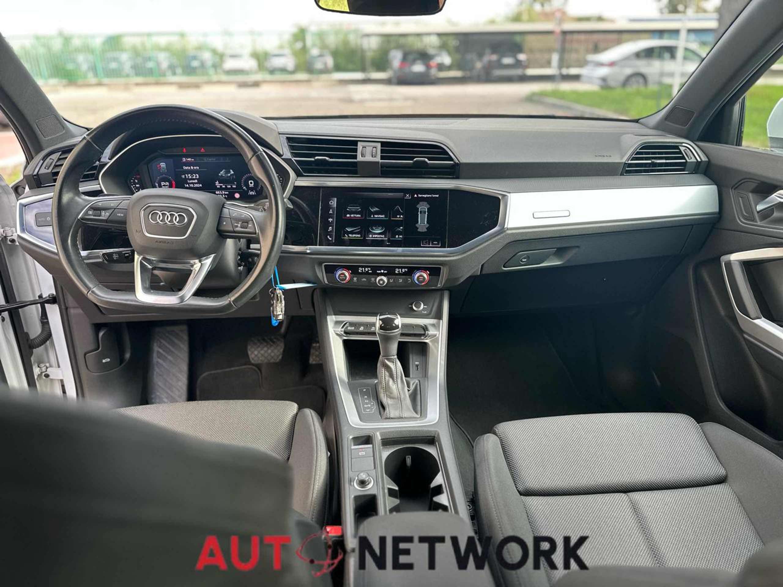 Audi - Q3