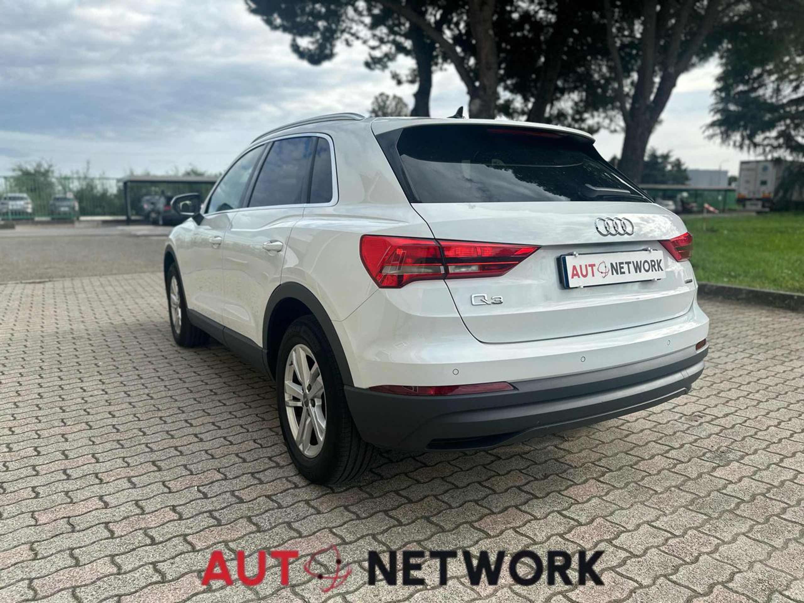 Audi - Q3