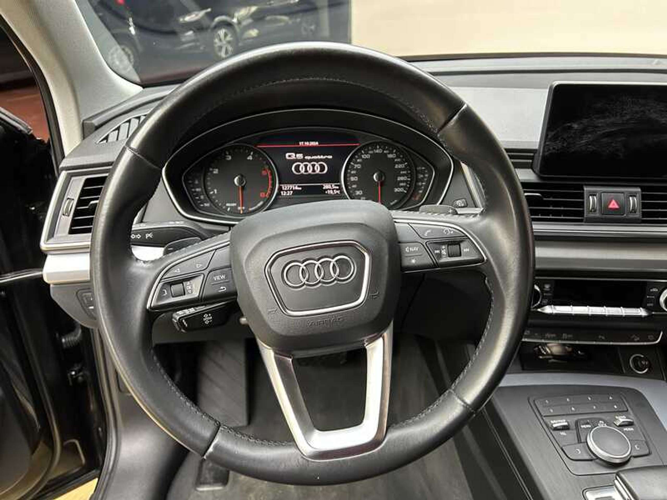 Audi - Q5