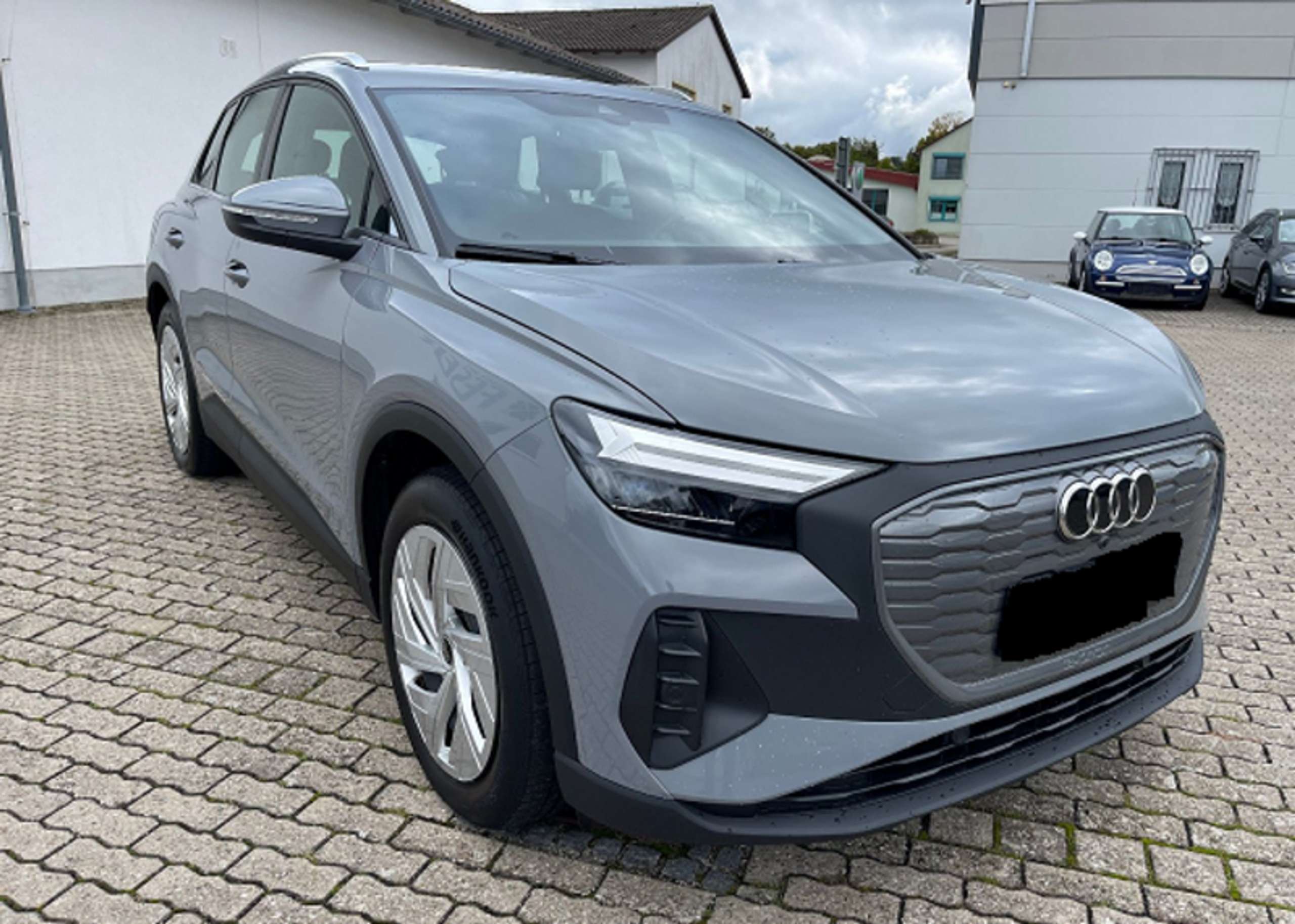 Audi - Q4 e-tron