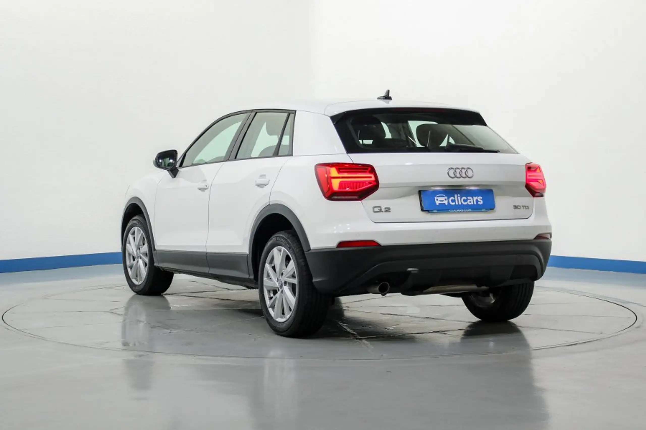 Audi - Q2