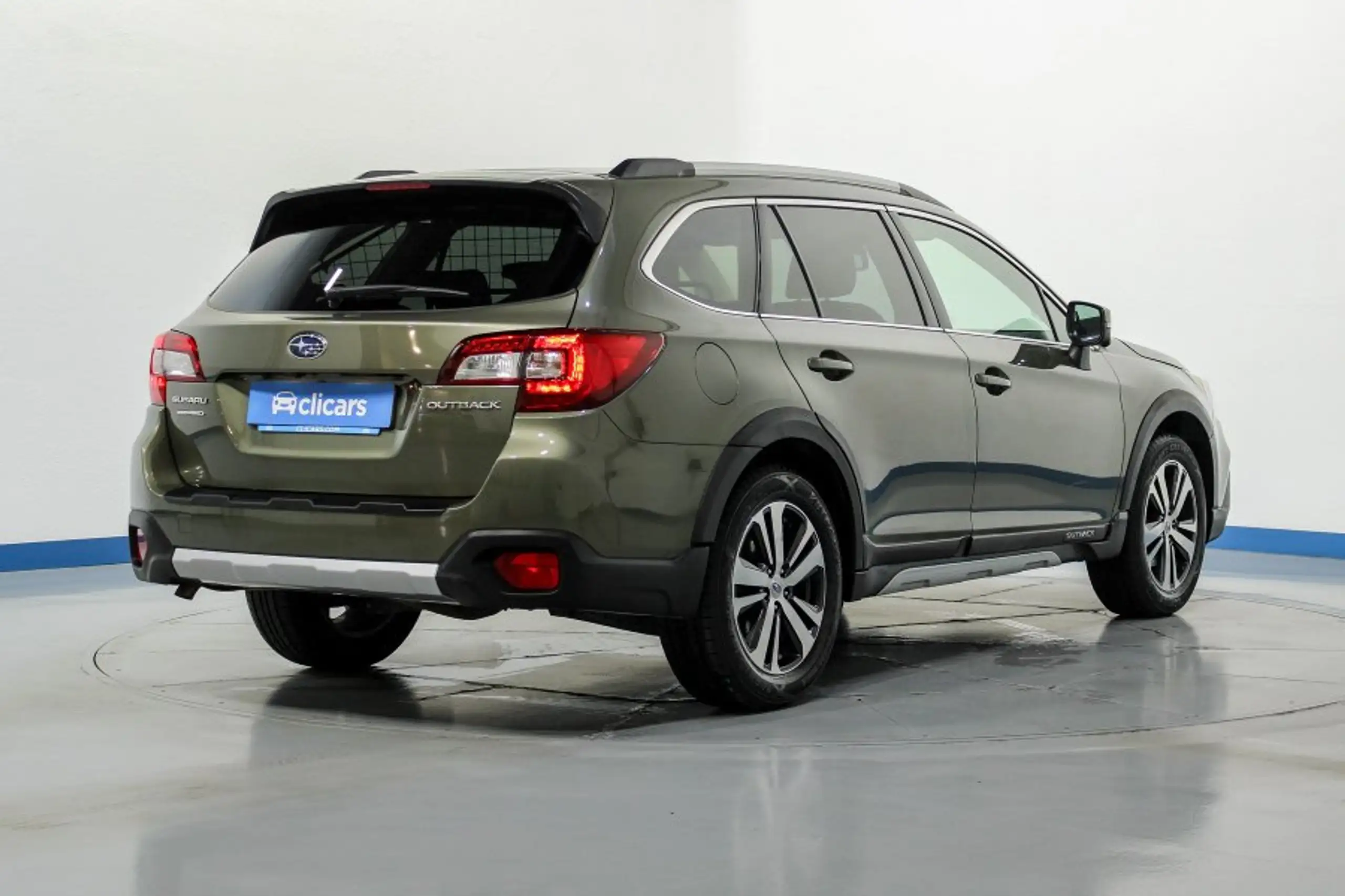 Subaru - OUTBACK