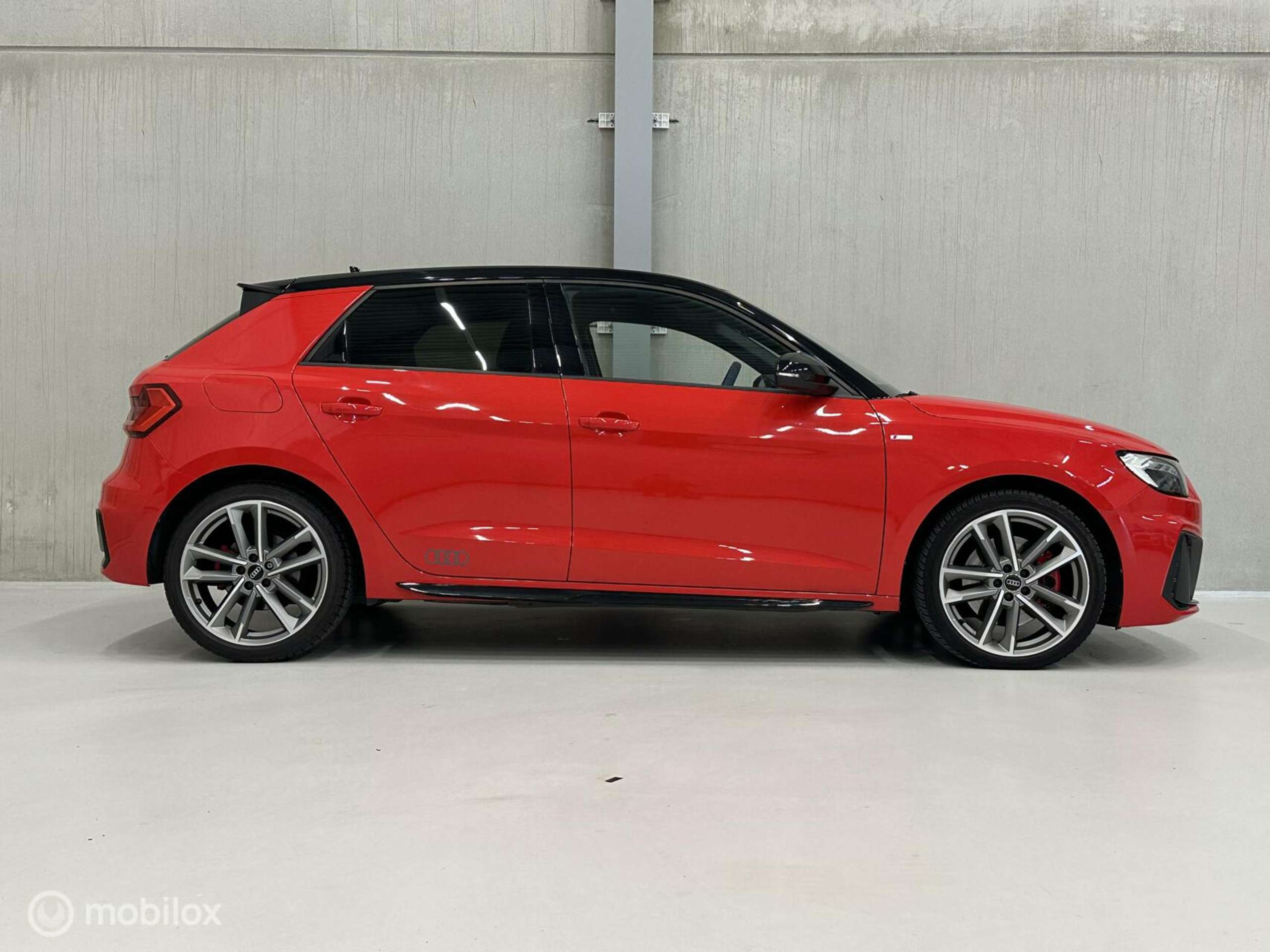 Audi - A1