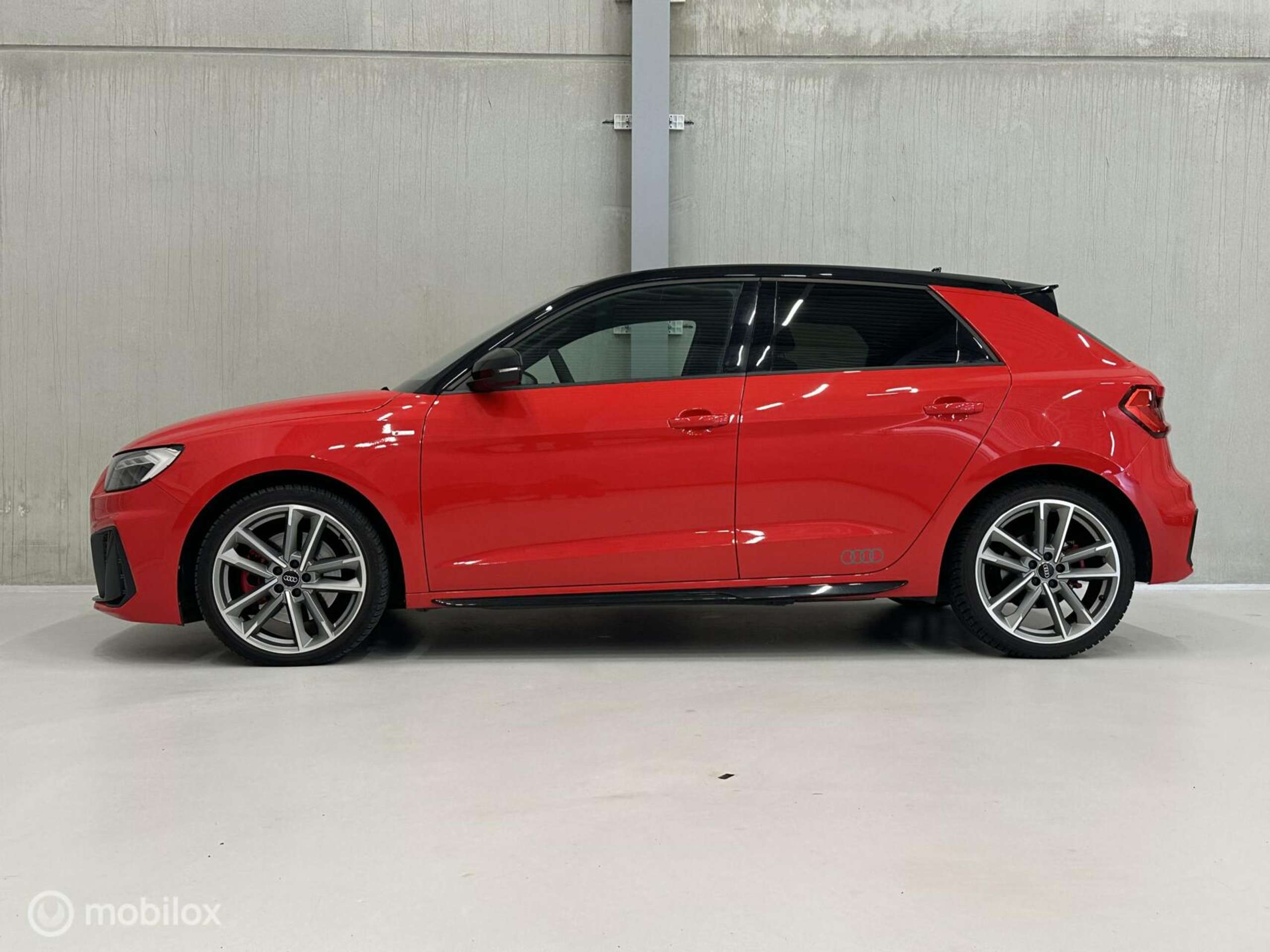 Audi - A1