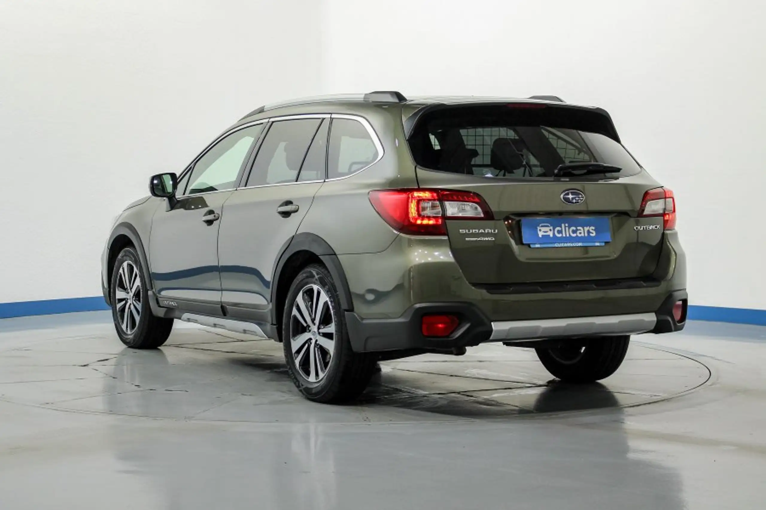 Subaru - OUTBACK